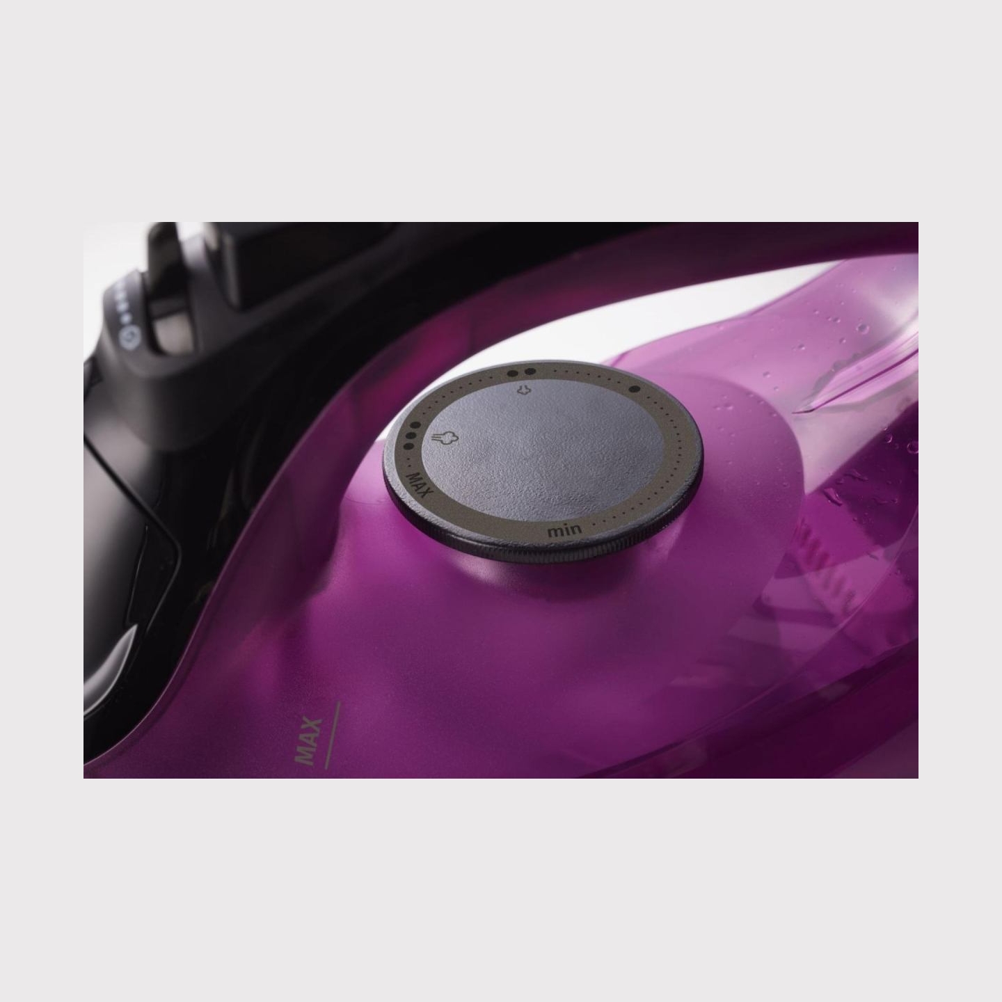 Gorenje SIK2400BKV | Steam Iron | 2400 W | Water tank capacity 450 ml | Continuous steam 40 g/min