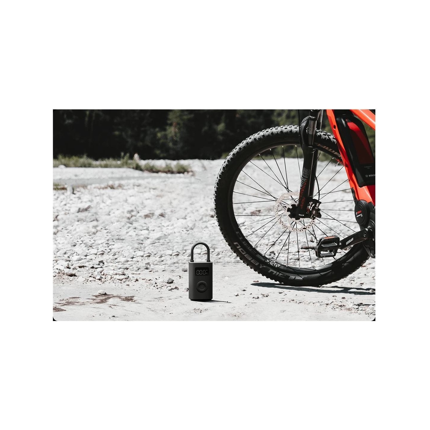 Xiaomi | Portable Electric Air Compressor 2 | Preset pressure, stops when full; Digital tire pressure detection; Inflation press
