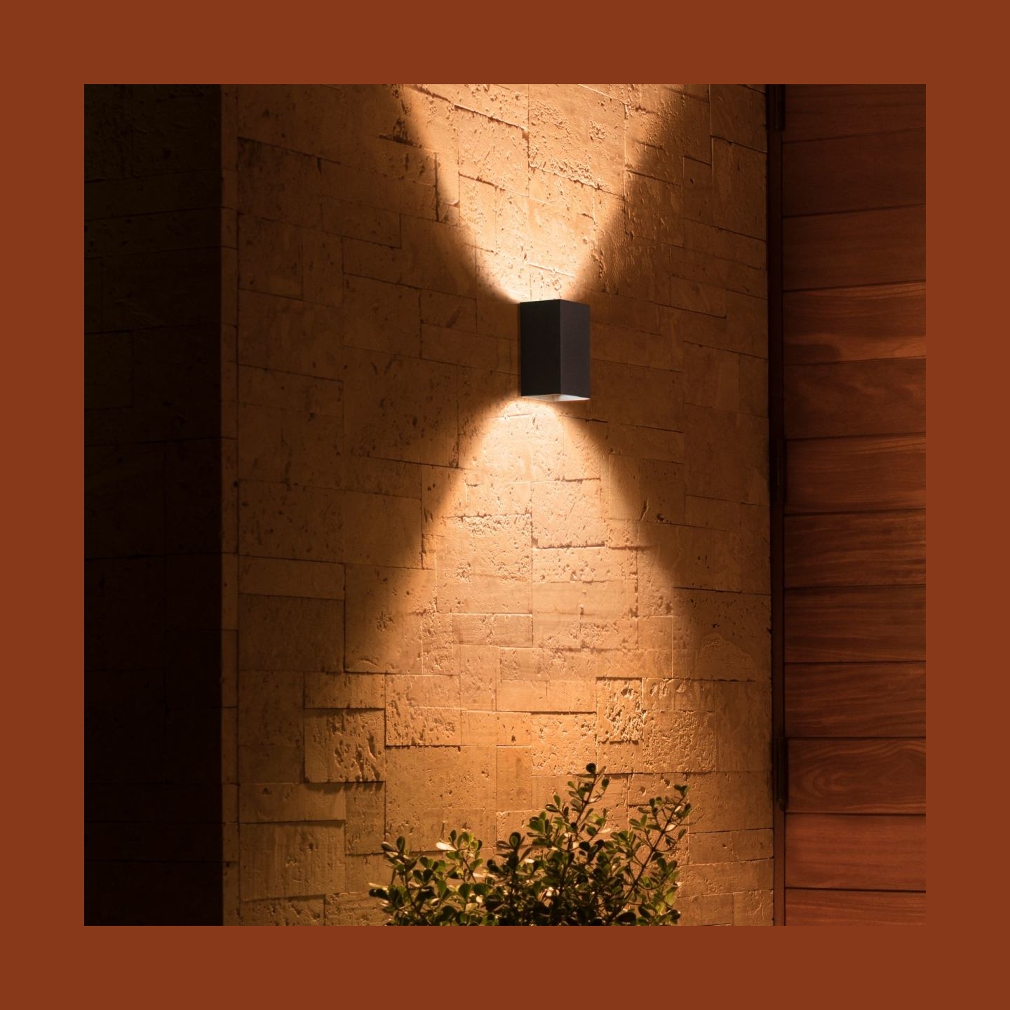 Philips Hue WCA Resonate Outdoor Wall Lantern, Black | 8 W | 2000-6500 Hue White Colour Ambiance