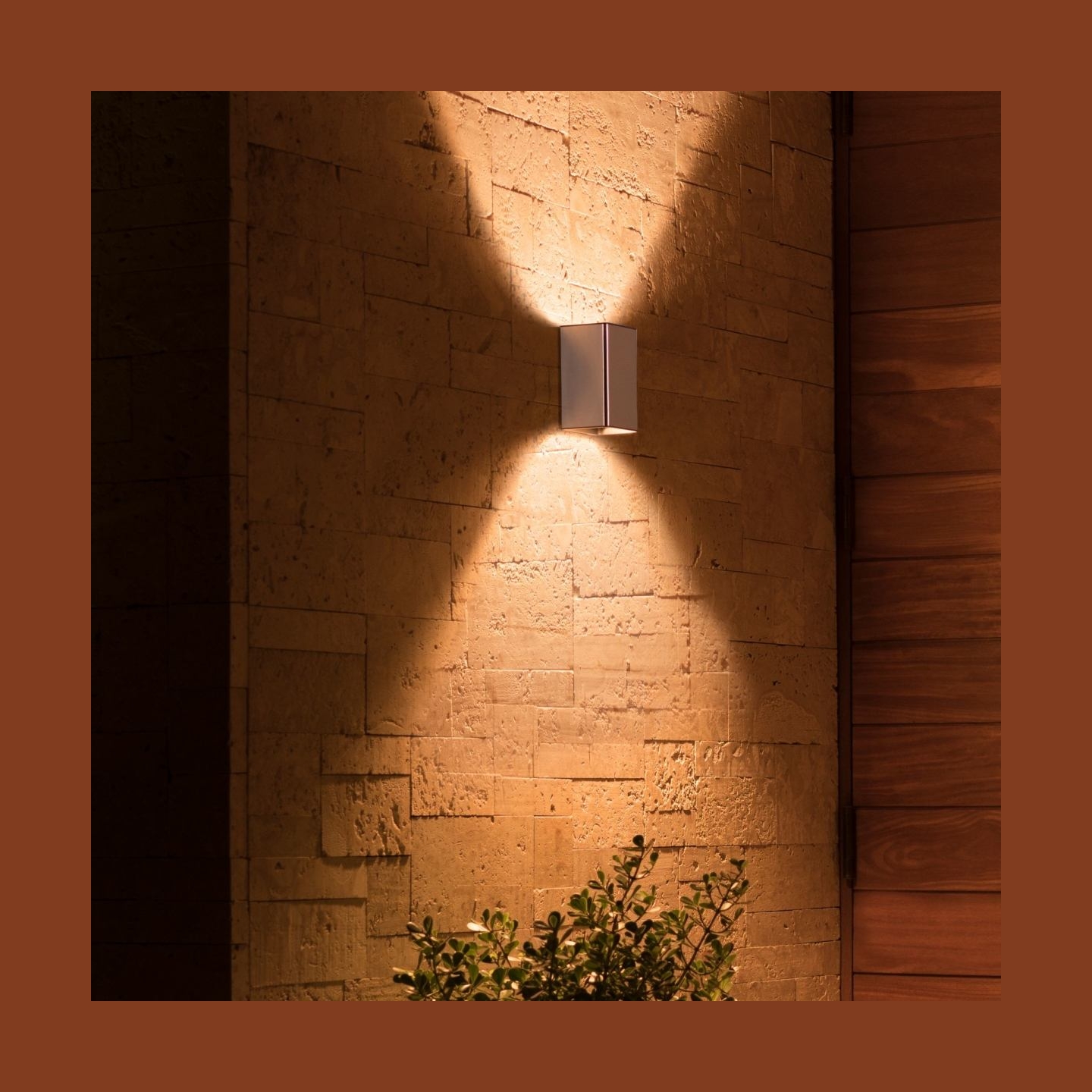 Philips Hue WCA Resonate Outdoor Wall Lantern, Inox | 8 W | 2000-6500 Hue White Colour Ambiance