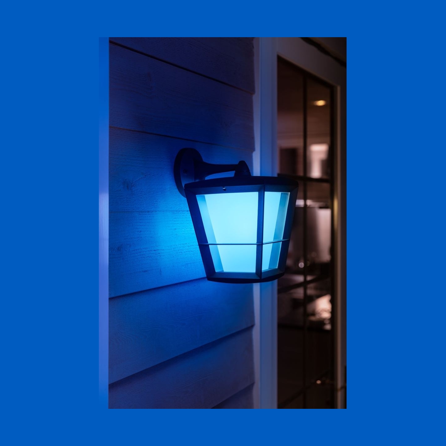 Philips Hue WCA Econic Outdoor Wall Lantern | 15 W | 2000-6500 Hue White Colour Ambiance