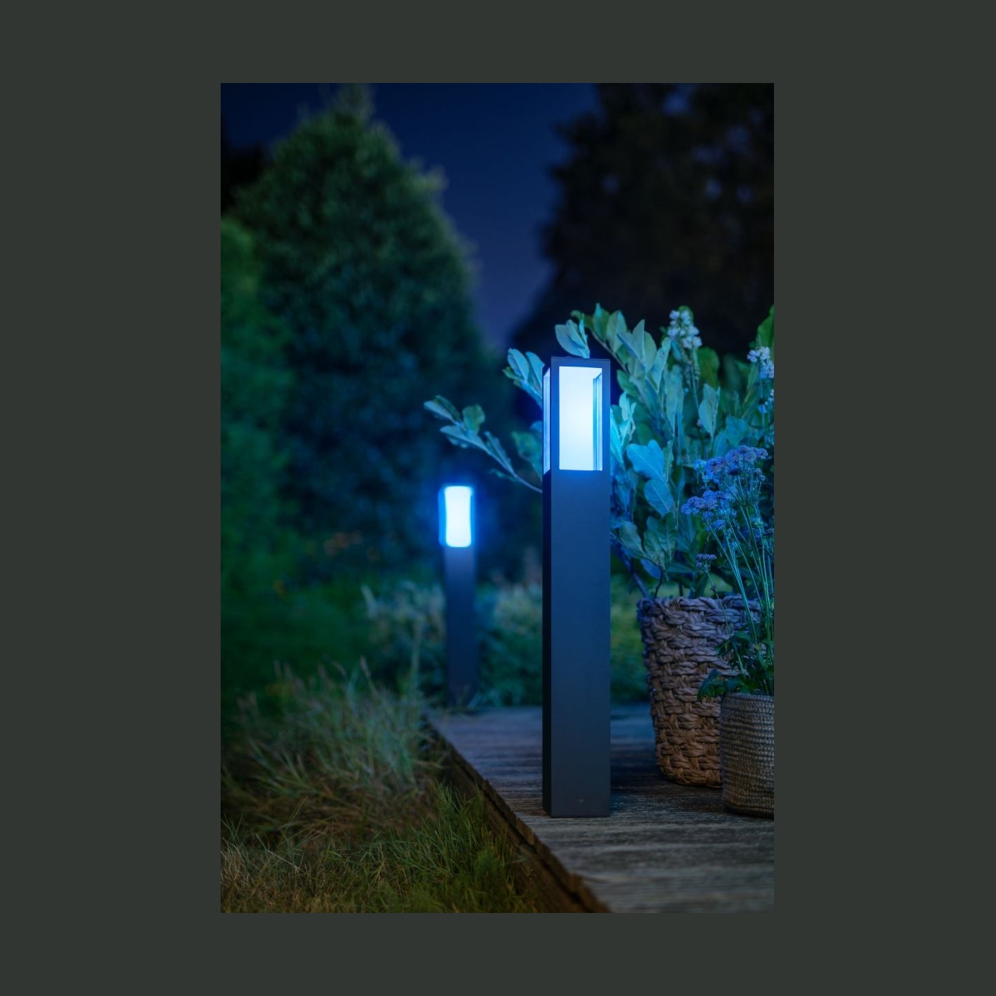Philips Hue WCA Impress Outdoor Post Lantern | 8 W