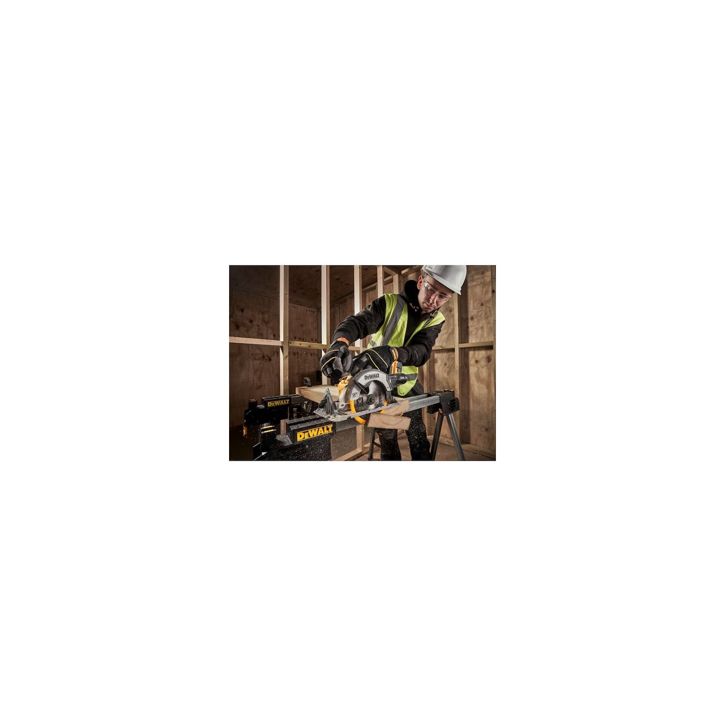 Dewalt | 18V XR Brushless 165 mm Circular Saw | DCS565N-XJ | 2400 W