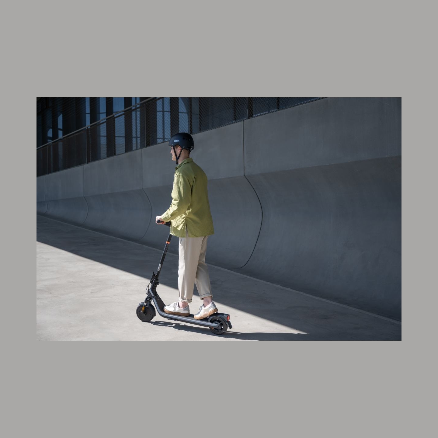 Segway | E2 E II | eKickScooter | 450 W | Up to 20 km/h | 8.1 " | Black and Gray