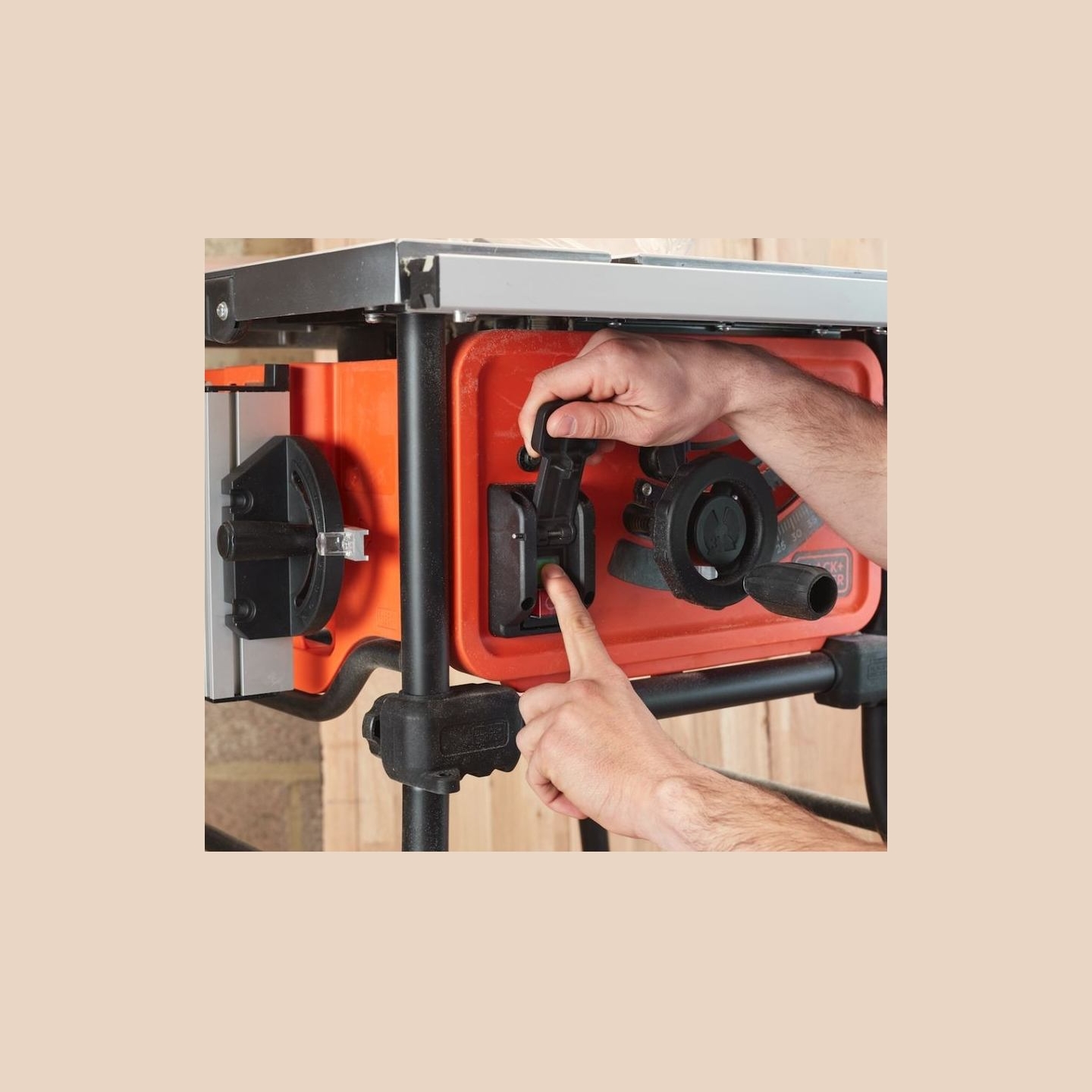 Black & Decker | Table Saw, 254 mm | BES720-QS