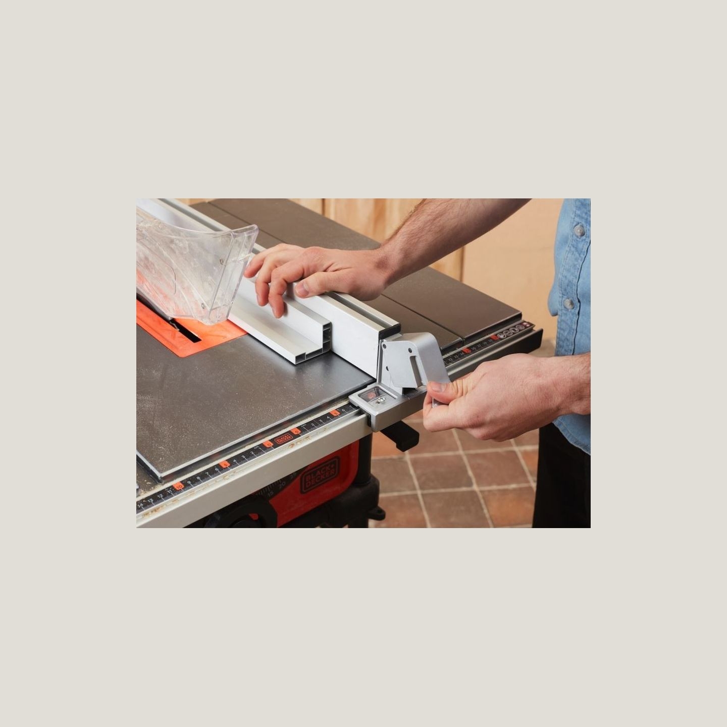 Black & Decker | Table Saw, 254 mm | BES720-QS
