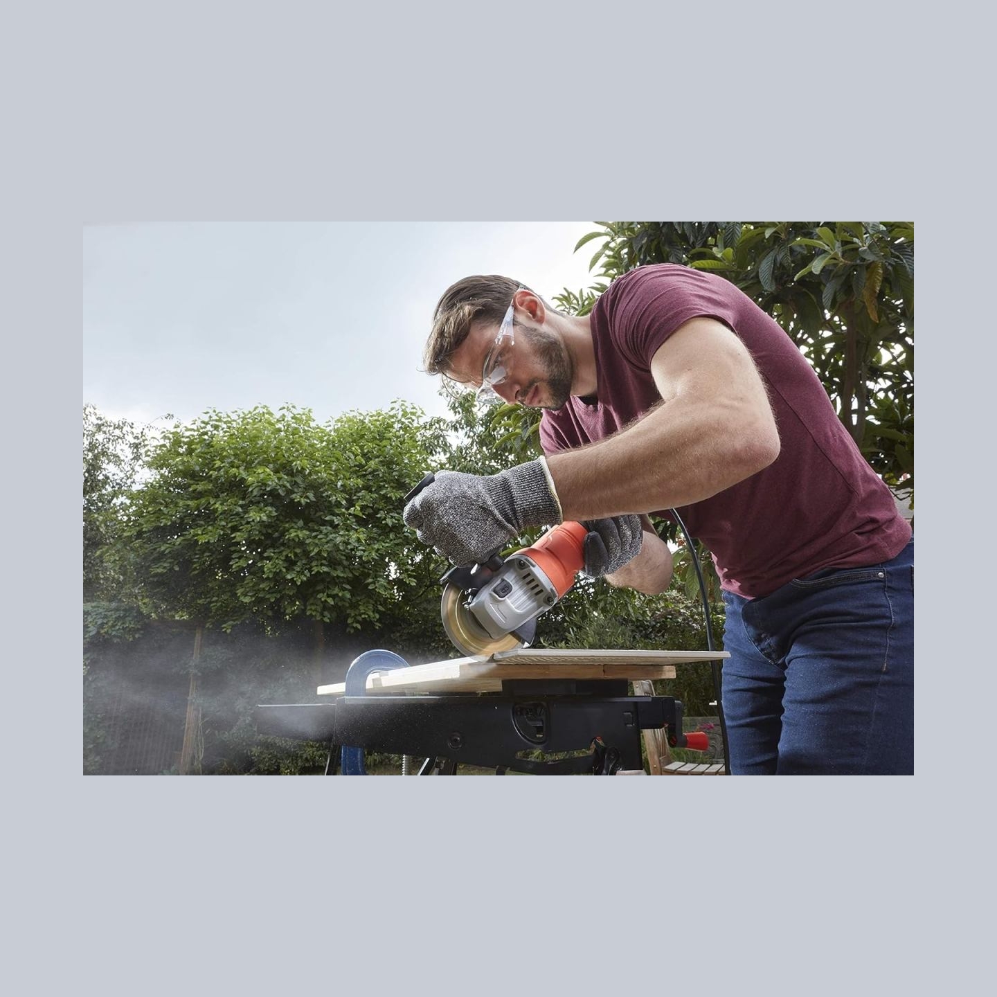 Black & Decker Angle grinder | BEG010-QS | 710 W | 115 mm