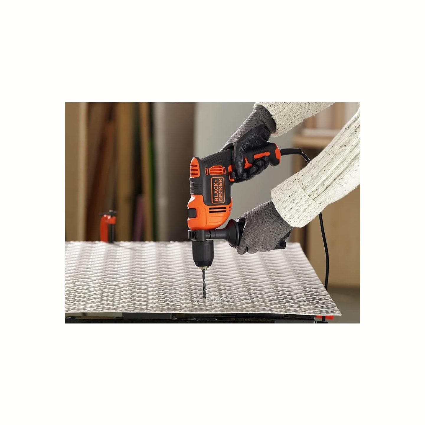 Black & Decker | Rotary Hammer | BEH710-QS | 710 W