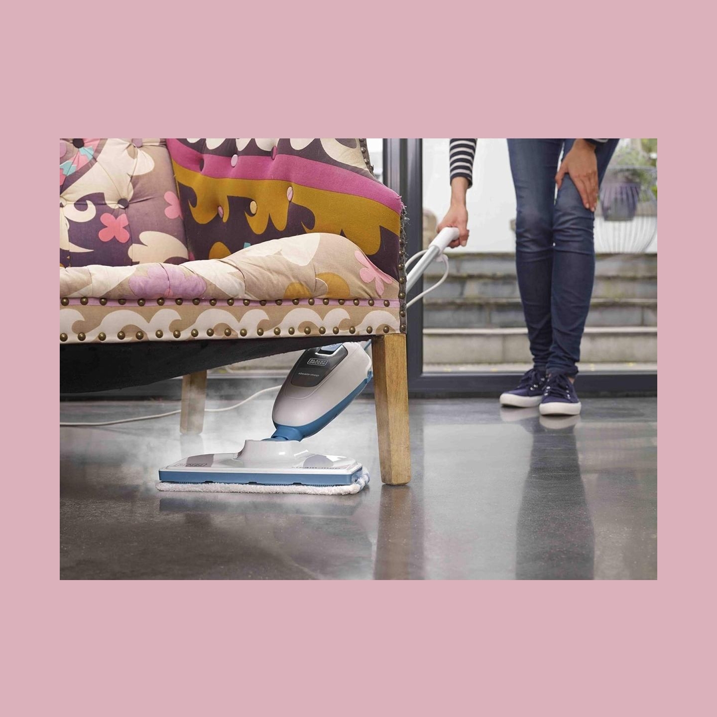 Black & Decker Steam mop | FSM13E1-QS | Power 1300 W | Water tank capacity 0.38 L | White