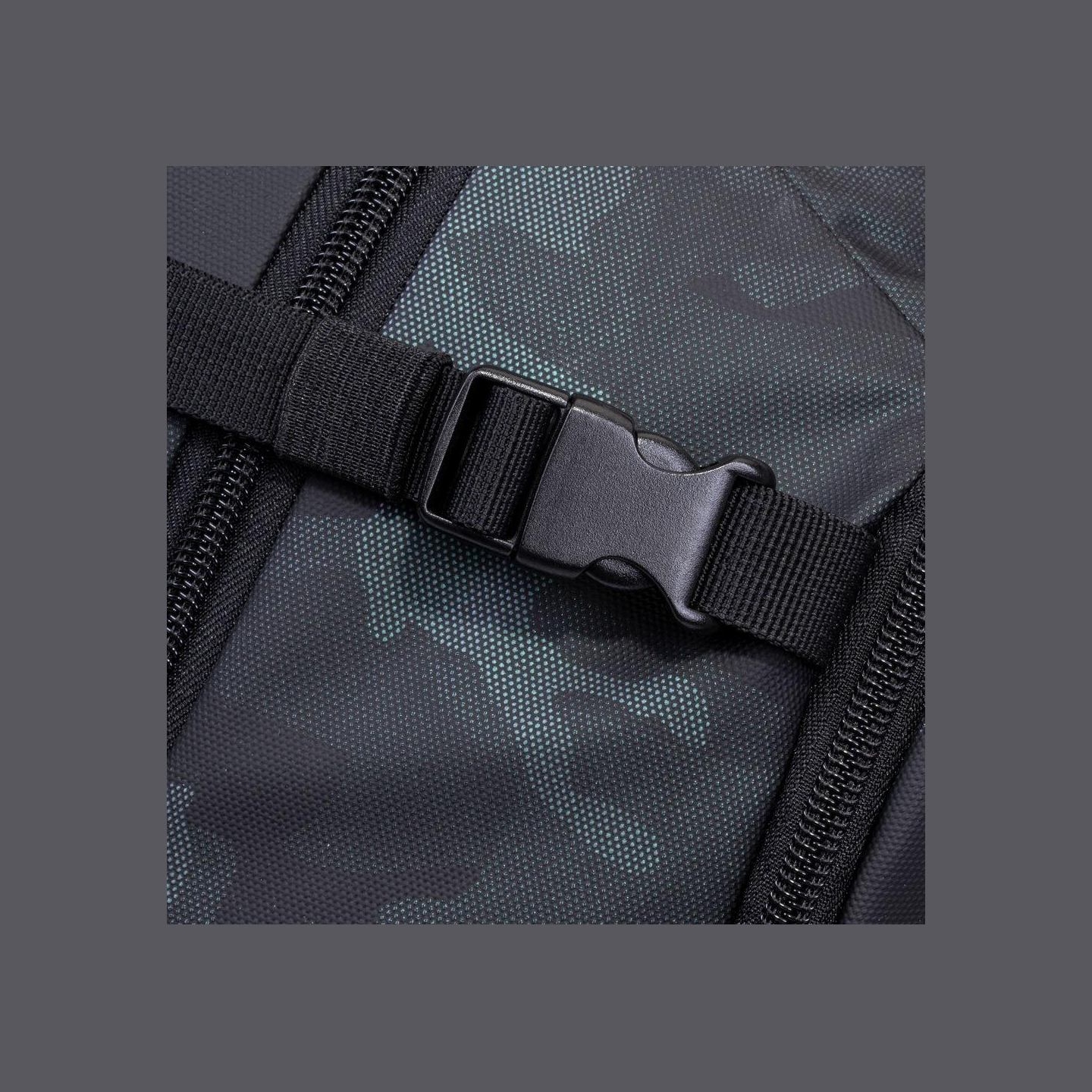 Rivacase NB BACKPACK RUCKSACK 28L/7631 NAVY CAMO RIVACASE