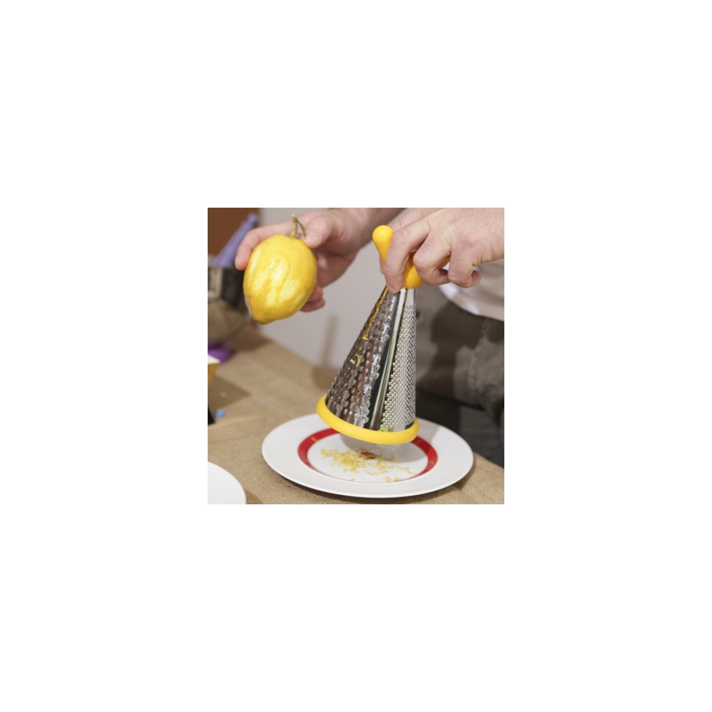 Viceversa Grater Mayday yellow 10421