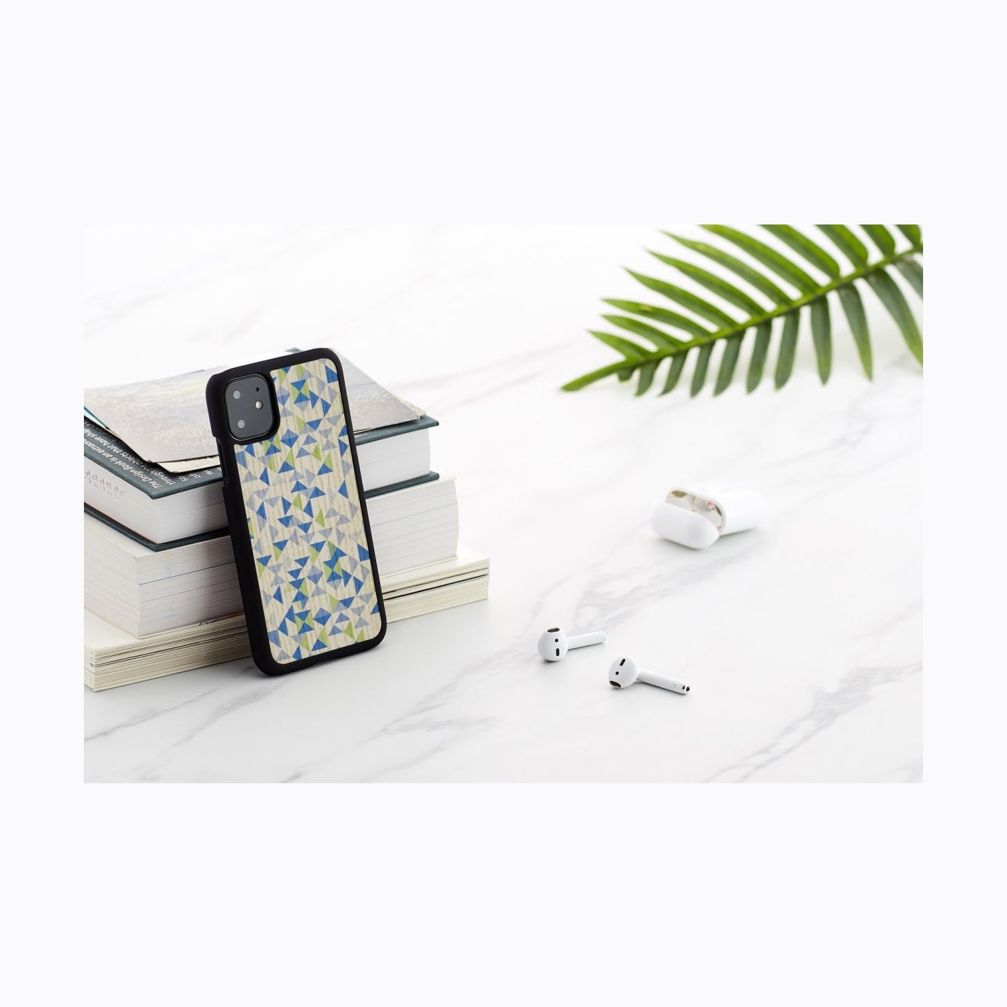Man&Wood SmartPhone case iPhone 11 blue triangle black