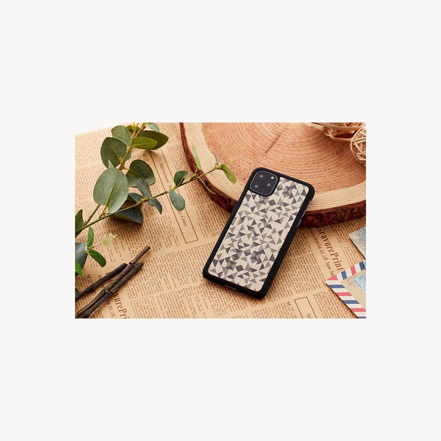 Man&Wood SmartPhone case iPhone 11 Pro mono triangle black