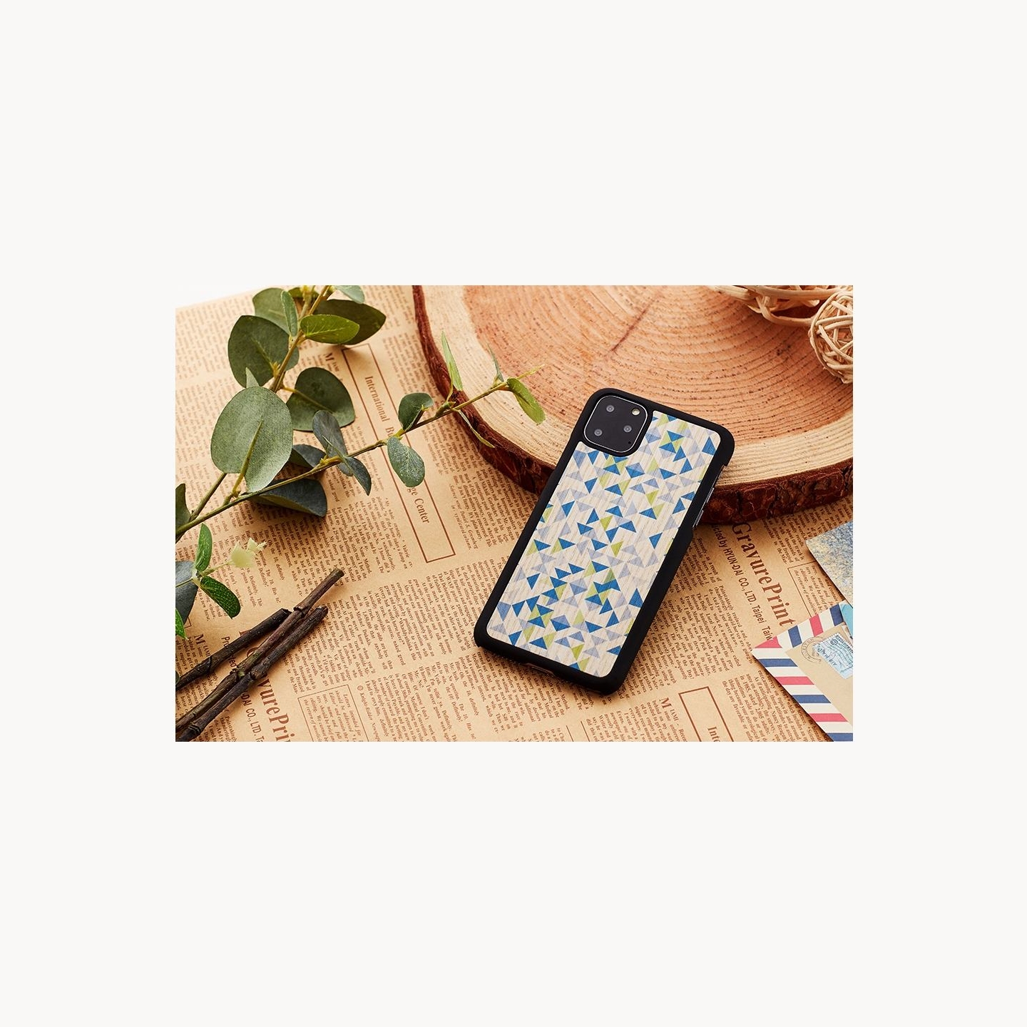 Man&Wood SmartPhone case iPhone 11 Pro blue triangle black