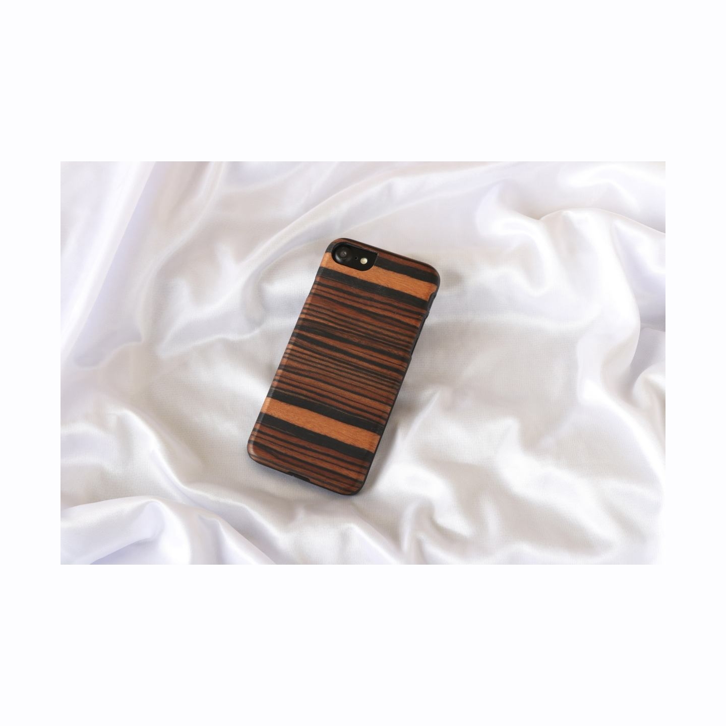 Man&Wood case for iPhone 7/8 ebony black