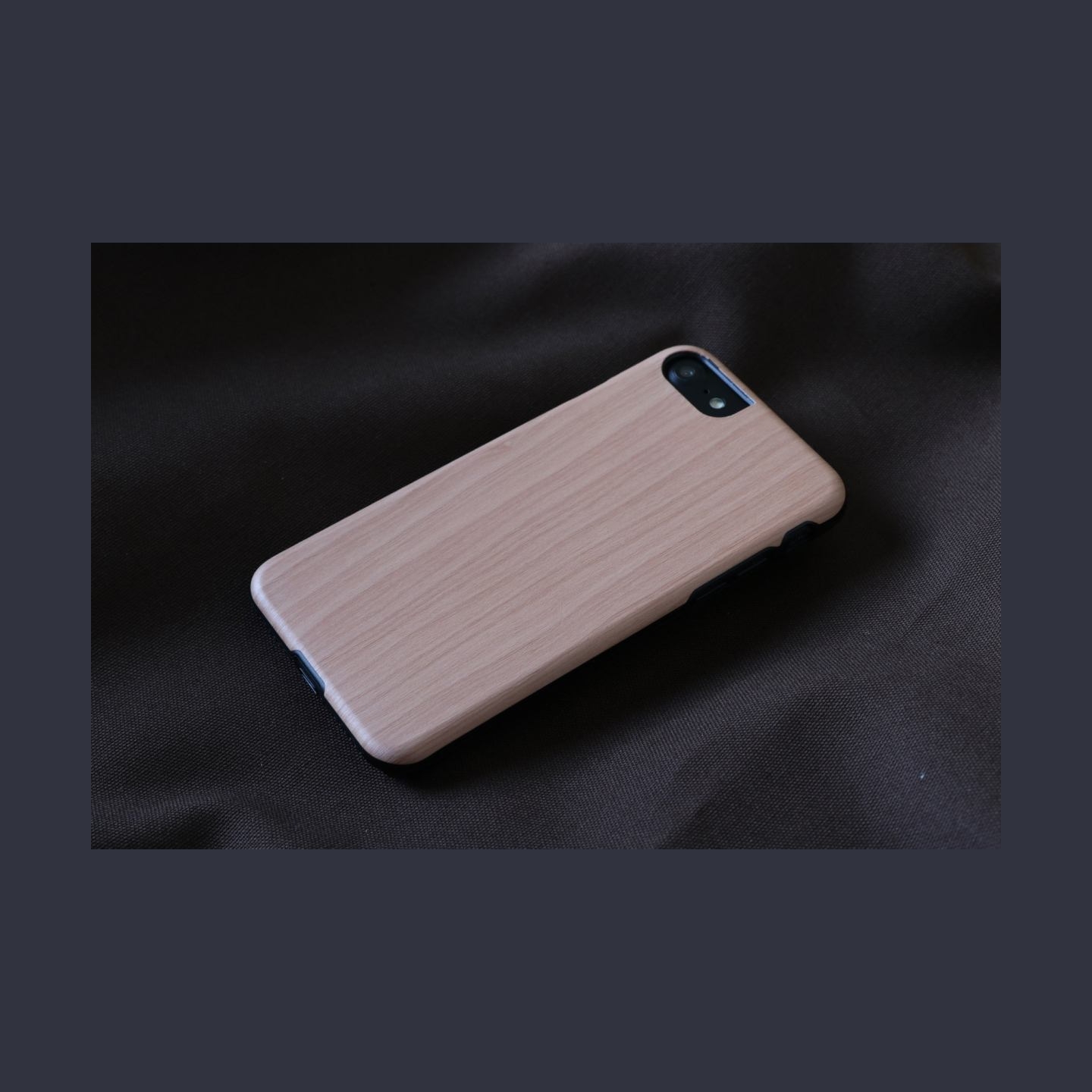 Man&Wood case for iPhone 7/8 ampero black
