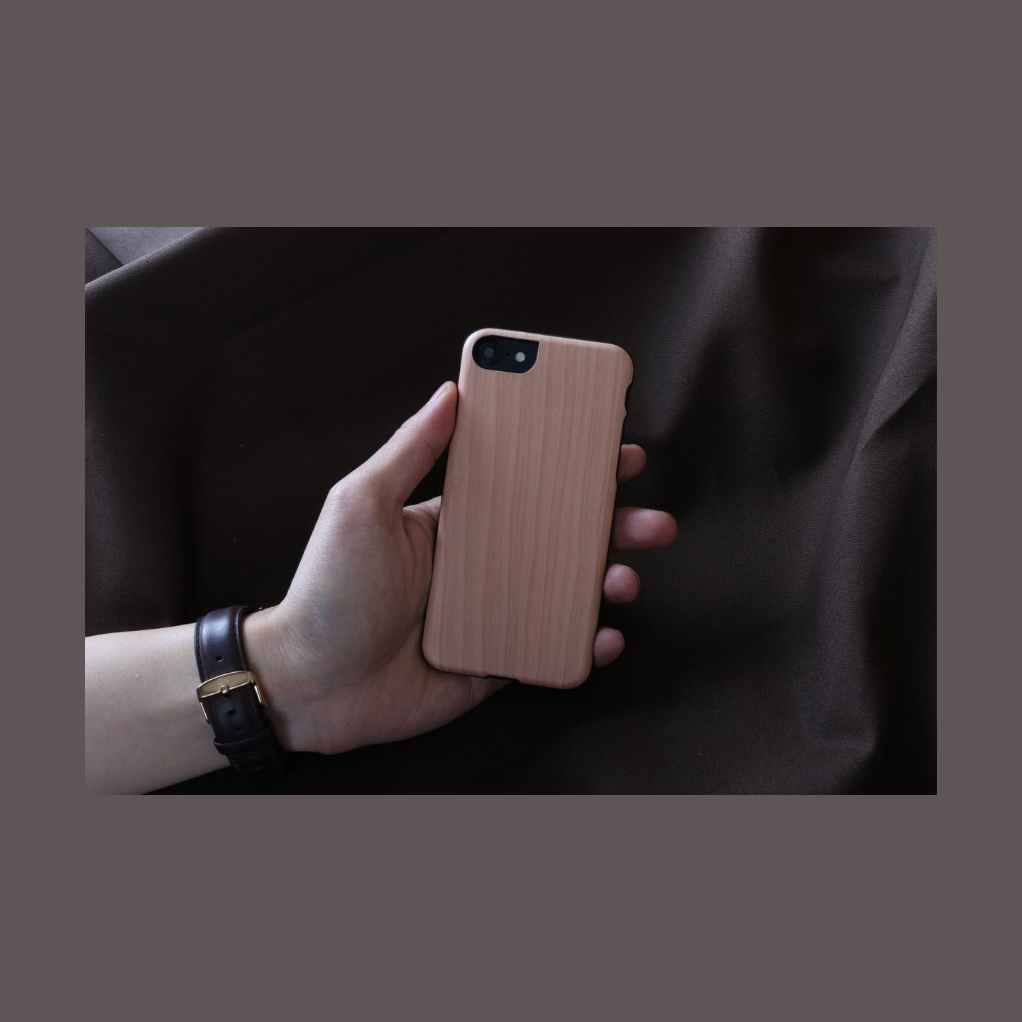 Man&Wood case for iPhone 7/8 ampero black