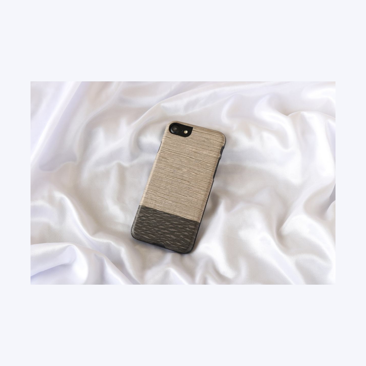 Man&Wood case for iPhone 7/8 lattis black