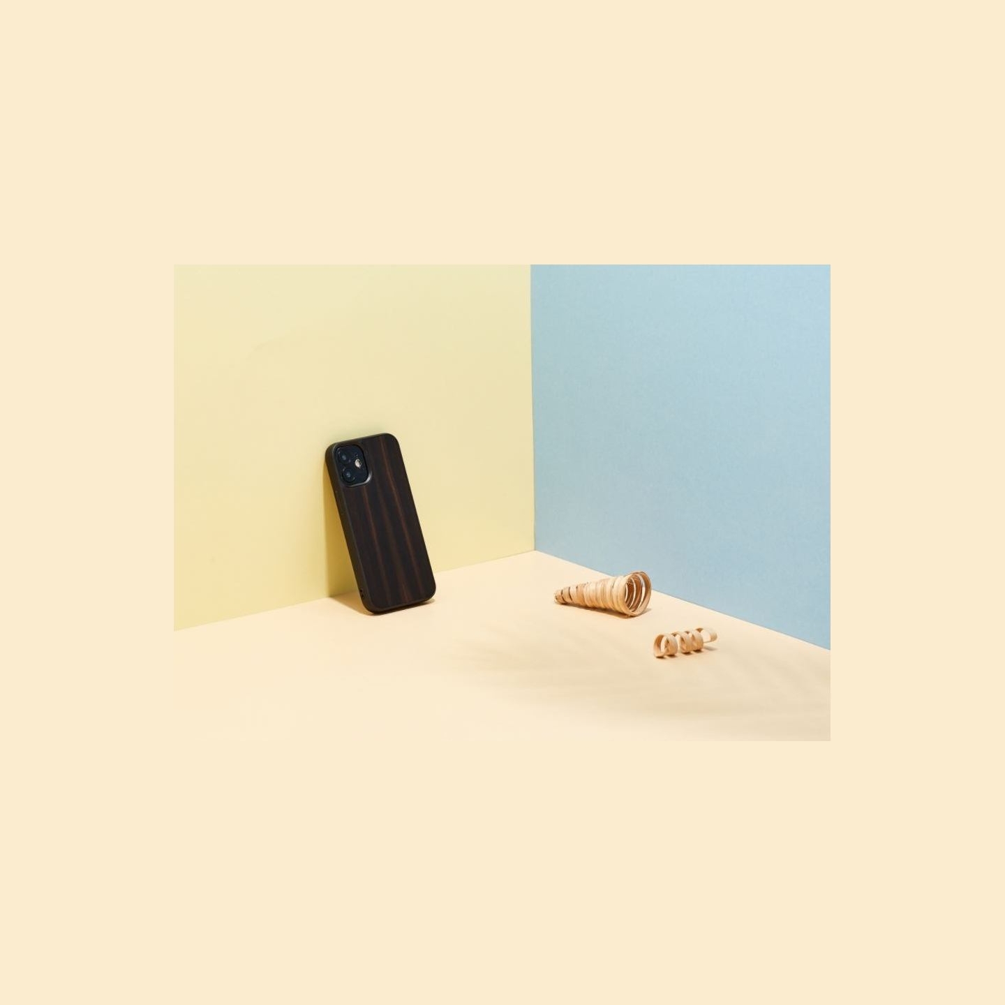Man&Wood case for iPhone 12 mini ebony black