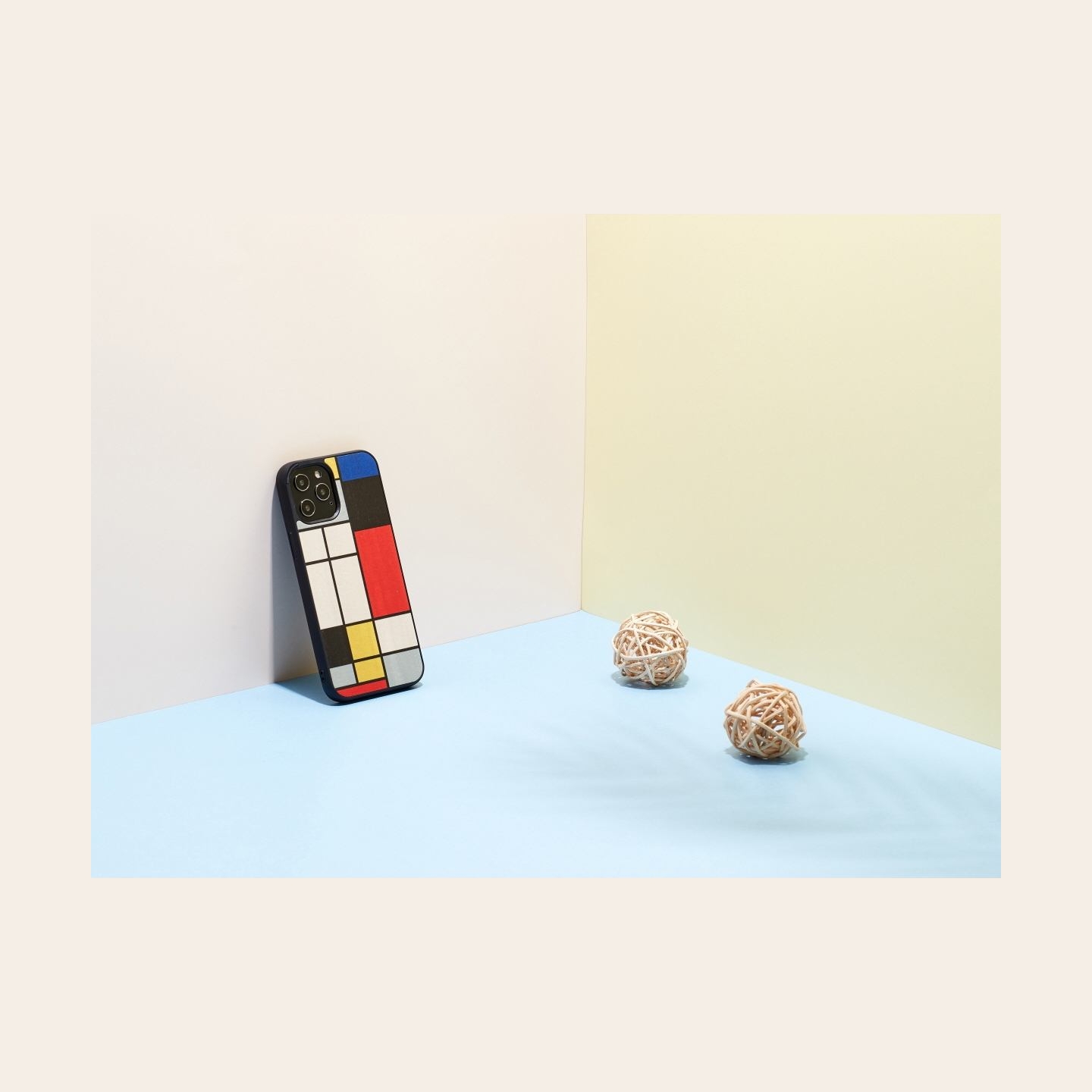 Man&Wood case for iPhone 12 Pro Max mondrian wood black