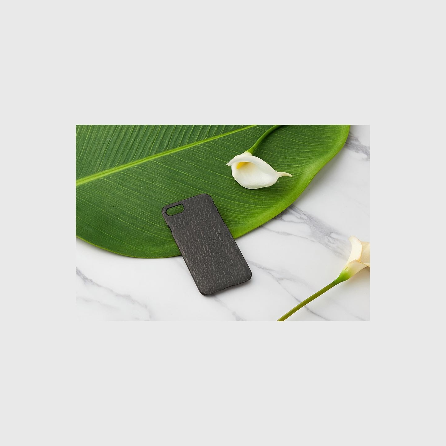 Man&Wood case for iPhone 7/8 carbalho black
