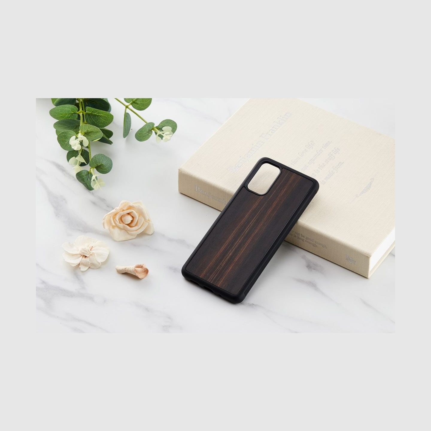 Man&Wood case for Galaxy S20+ ebony black