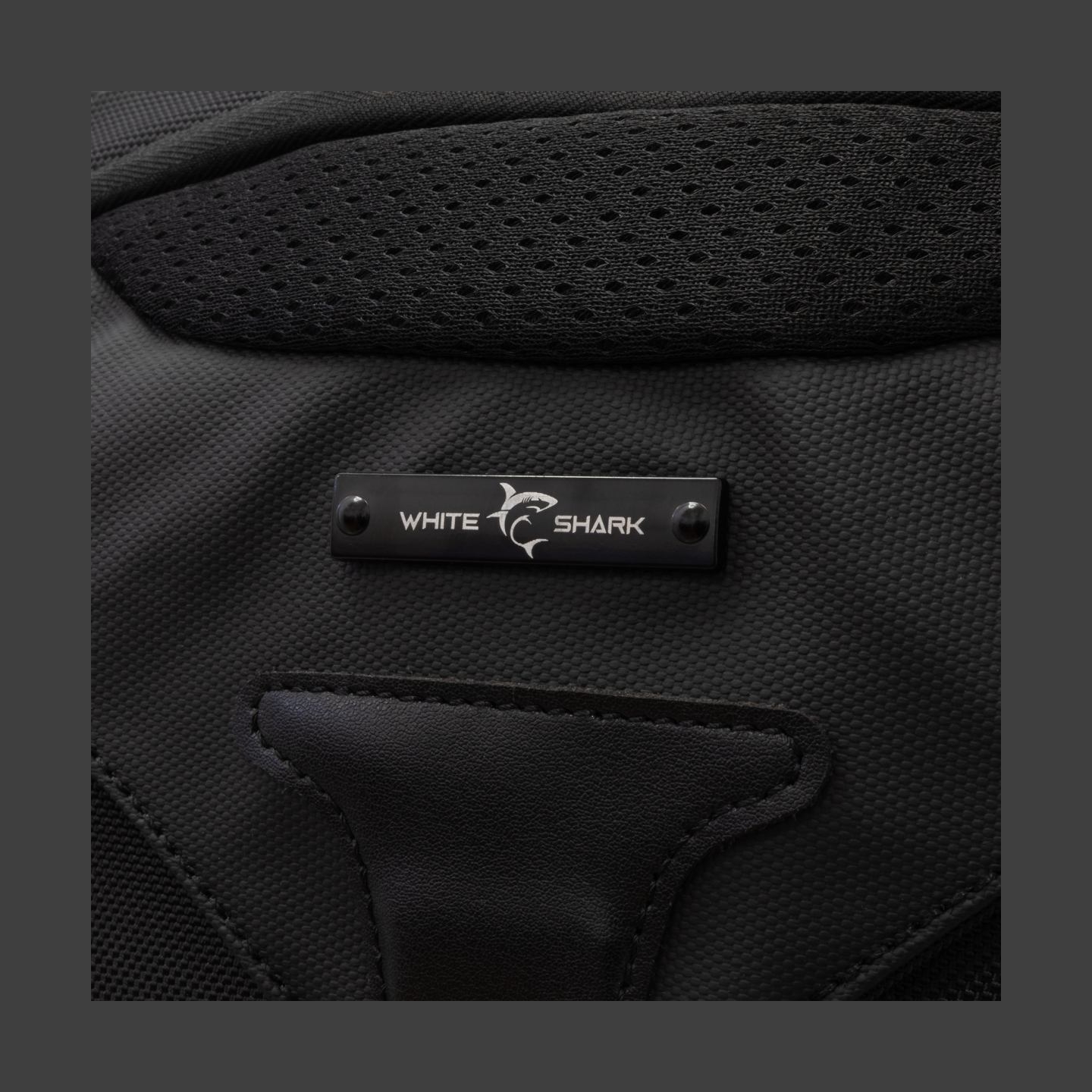 White Shark GBP-013 Defender  Black