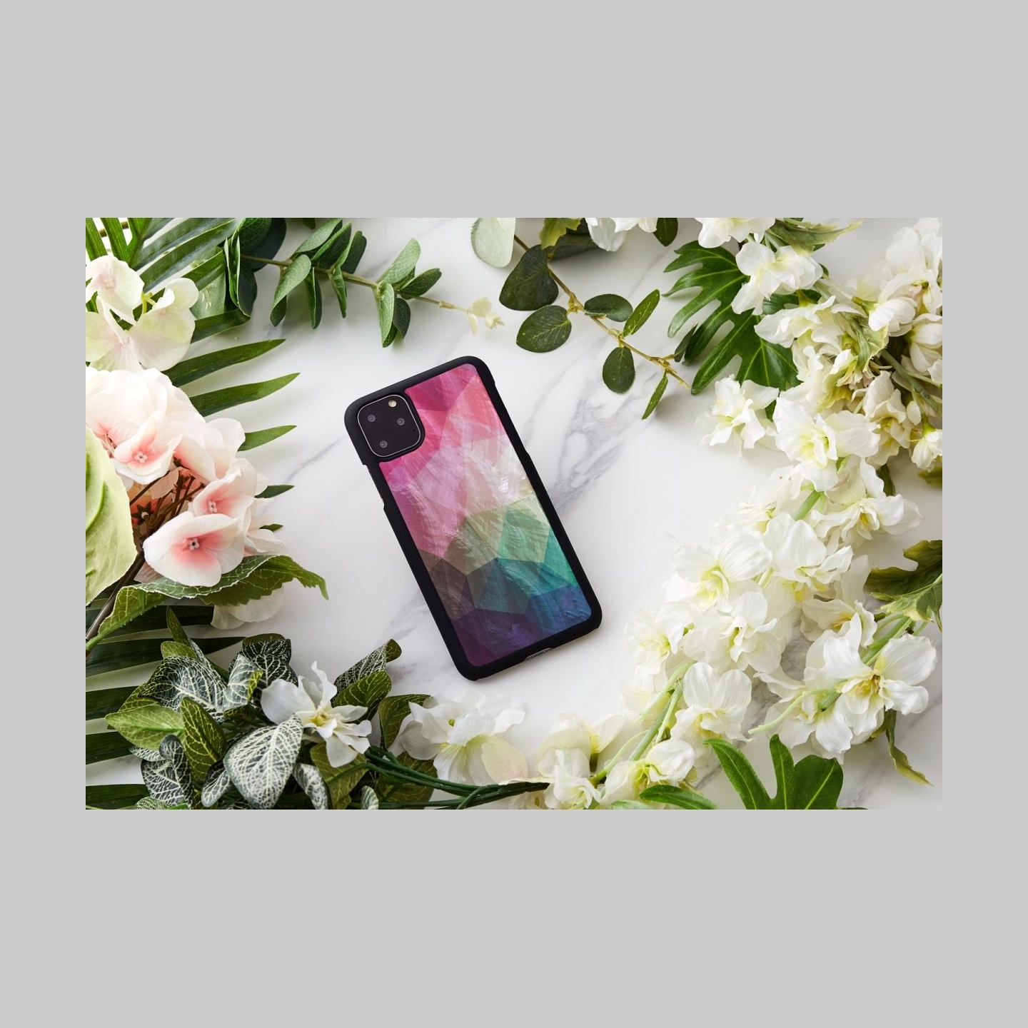 Ikins SmartPhone case iPhone 11 Pro Max water flower black