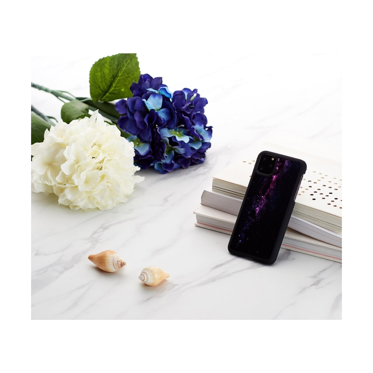 Ikins SmartPhone case iPhone 11 Pro Max milky way black