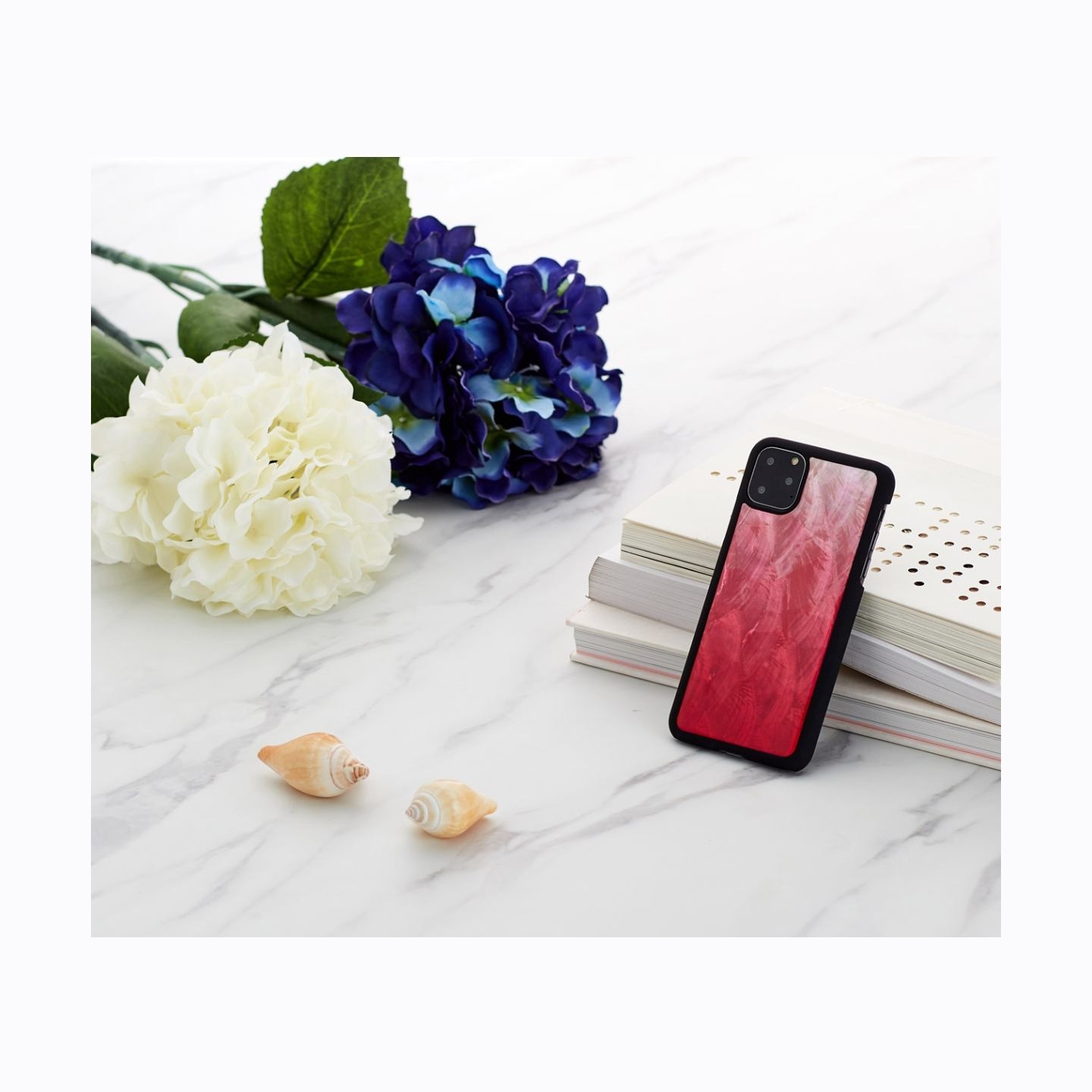 Ikins SmartPhone case iPhone 11 Pro Max pink lake black