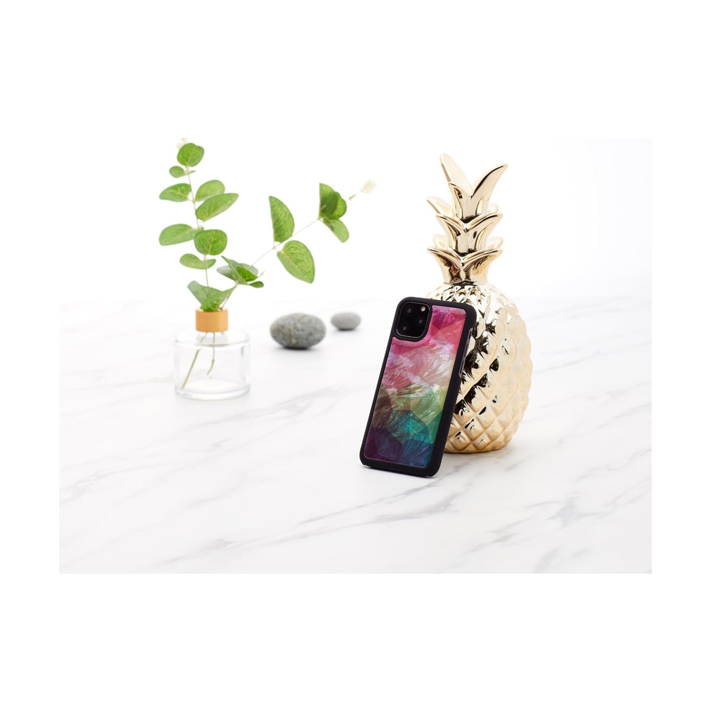 Ikins SmartPhone case iPhone 11 Pro water flower black