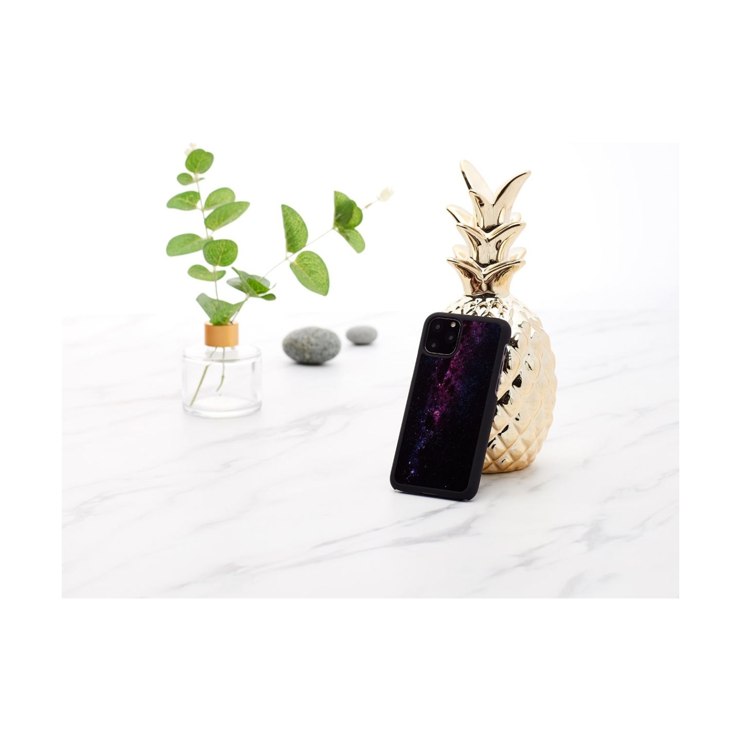 Ikins SmartPhone case iPhone 11 Pro milky way black
