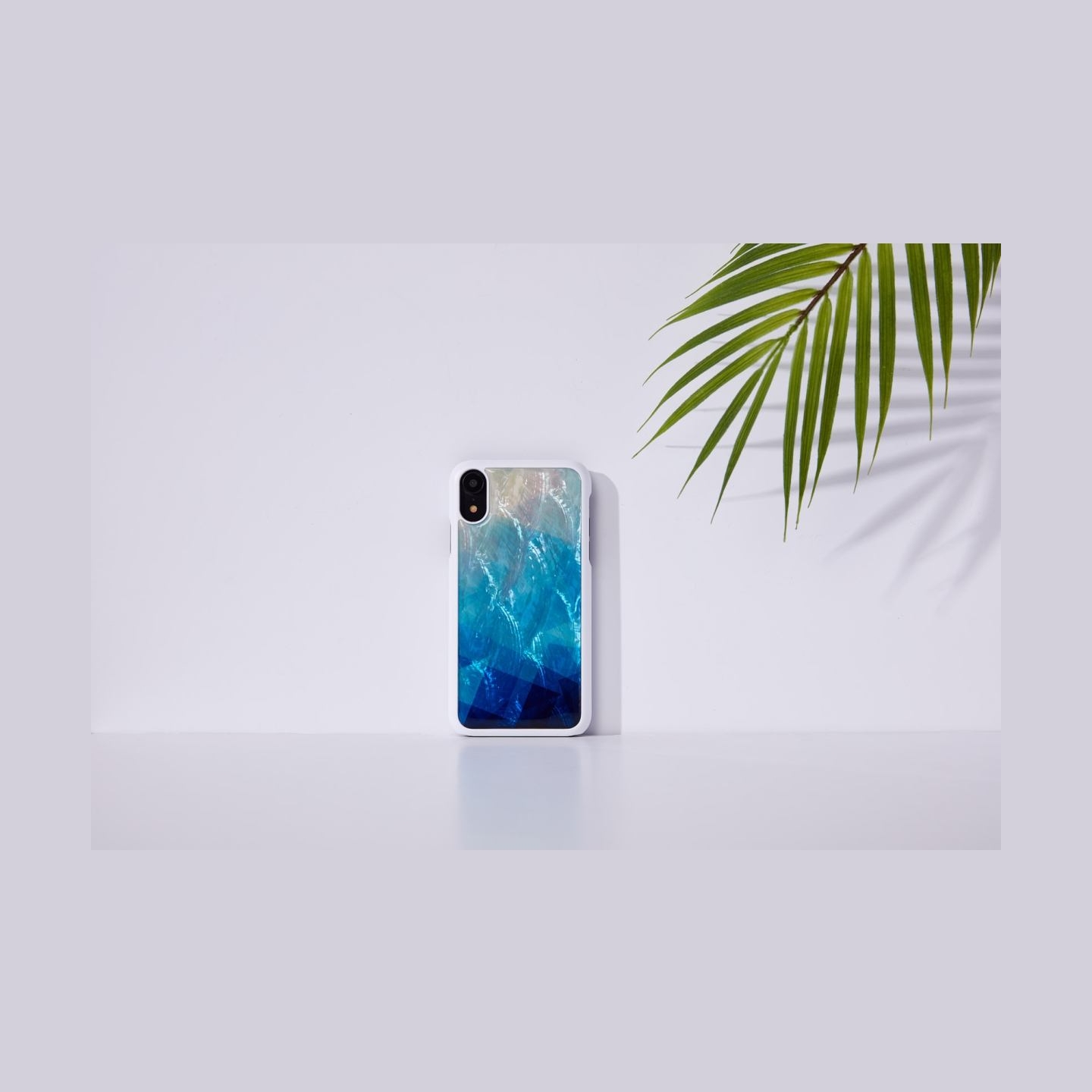 Ikins SmartPhone case iPhone XR blue lake white