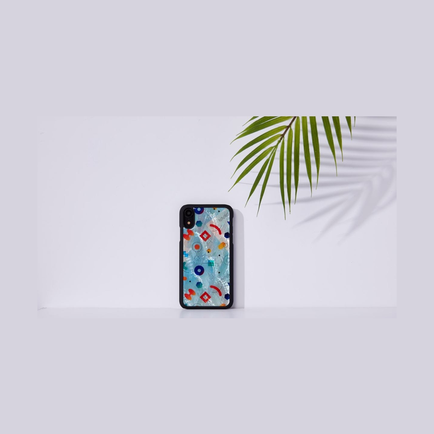 Ikins SmartPhone case iPhone XR poppin rock black