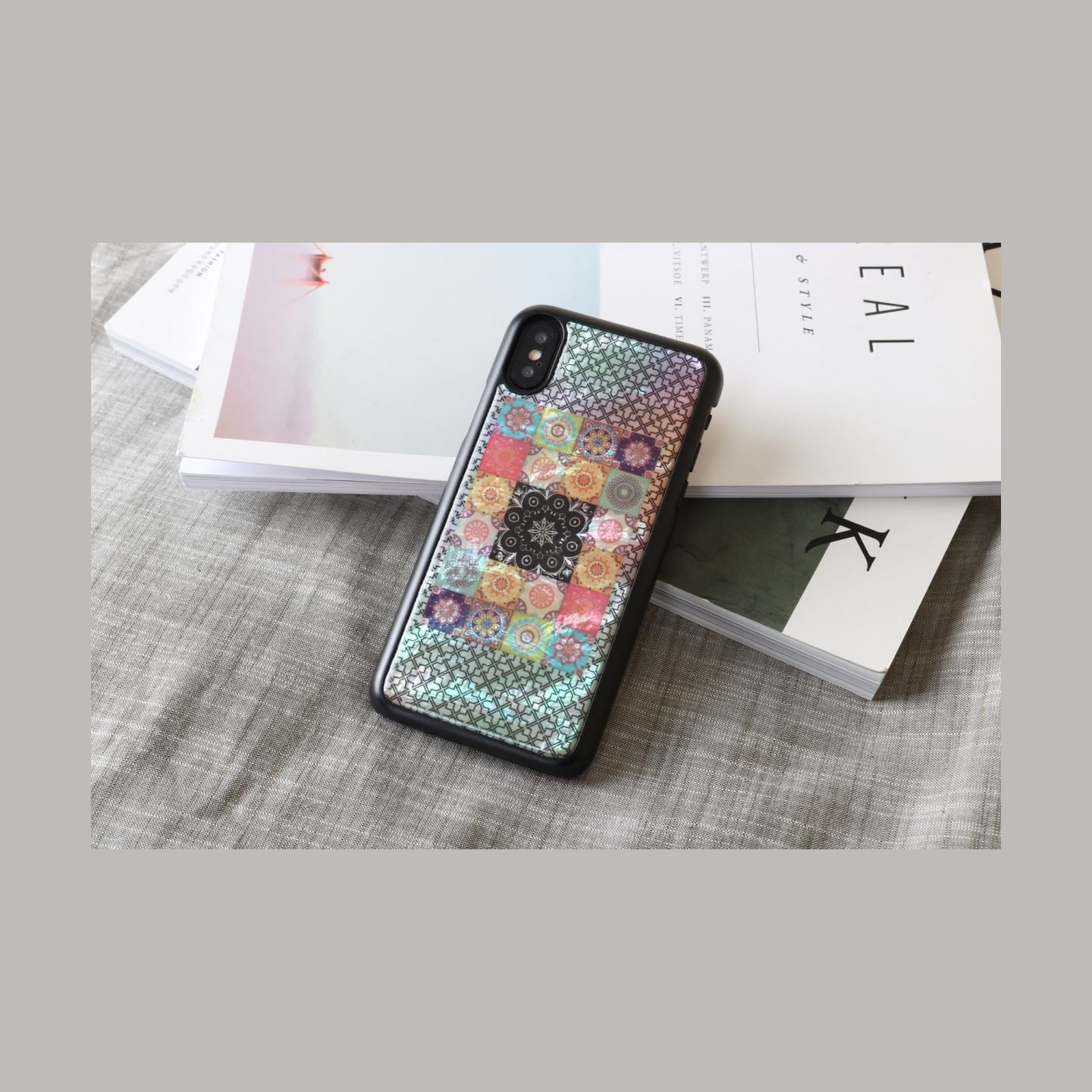 Ikins SmartPhone case iPhone XS/S flower garden black