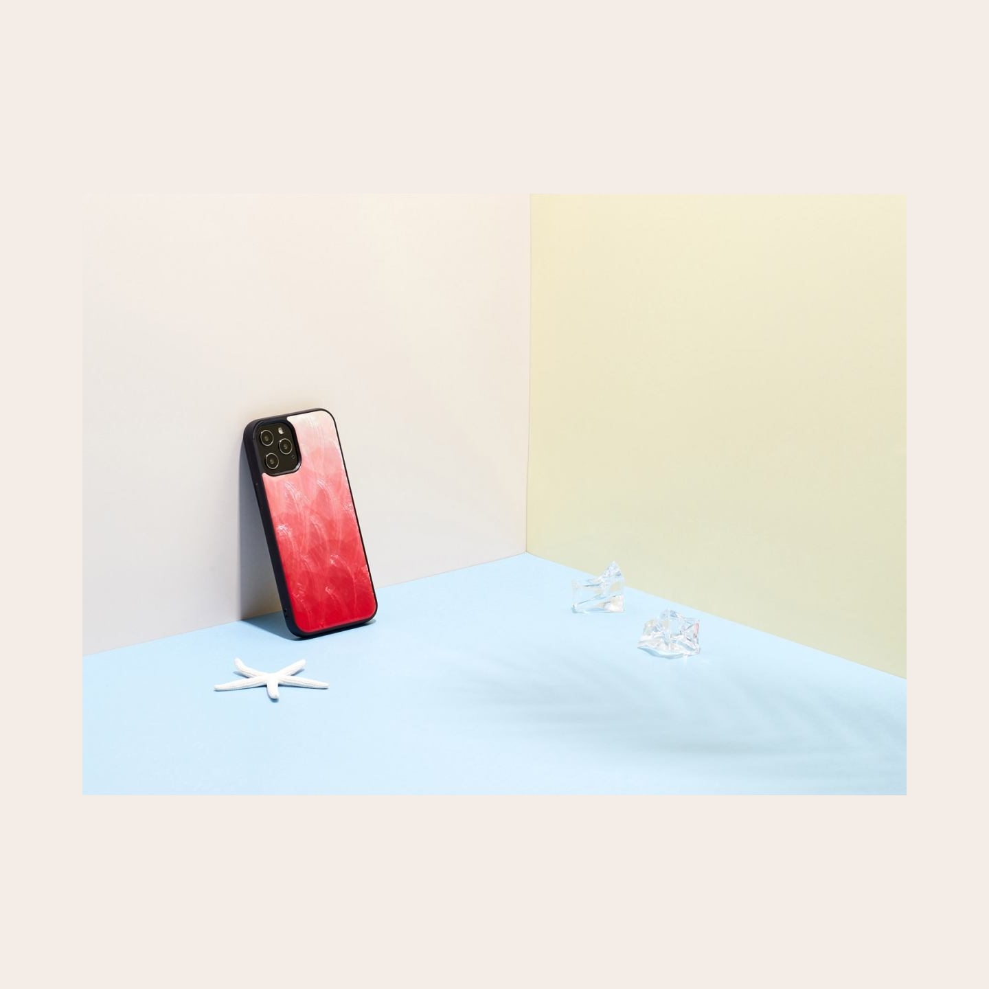 Ikins case for Apple iPhone 12/12 Pro pink lake black
