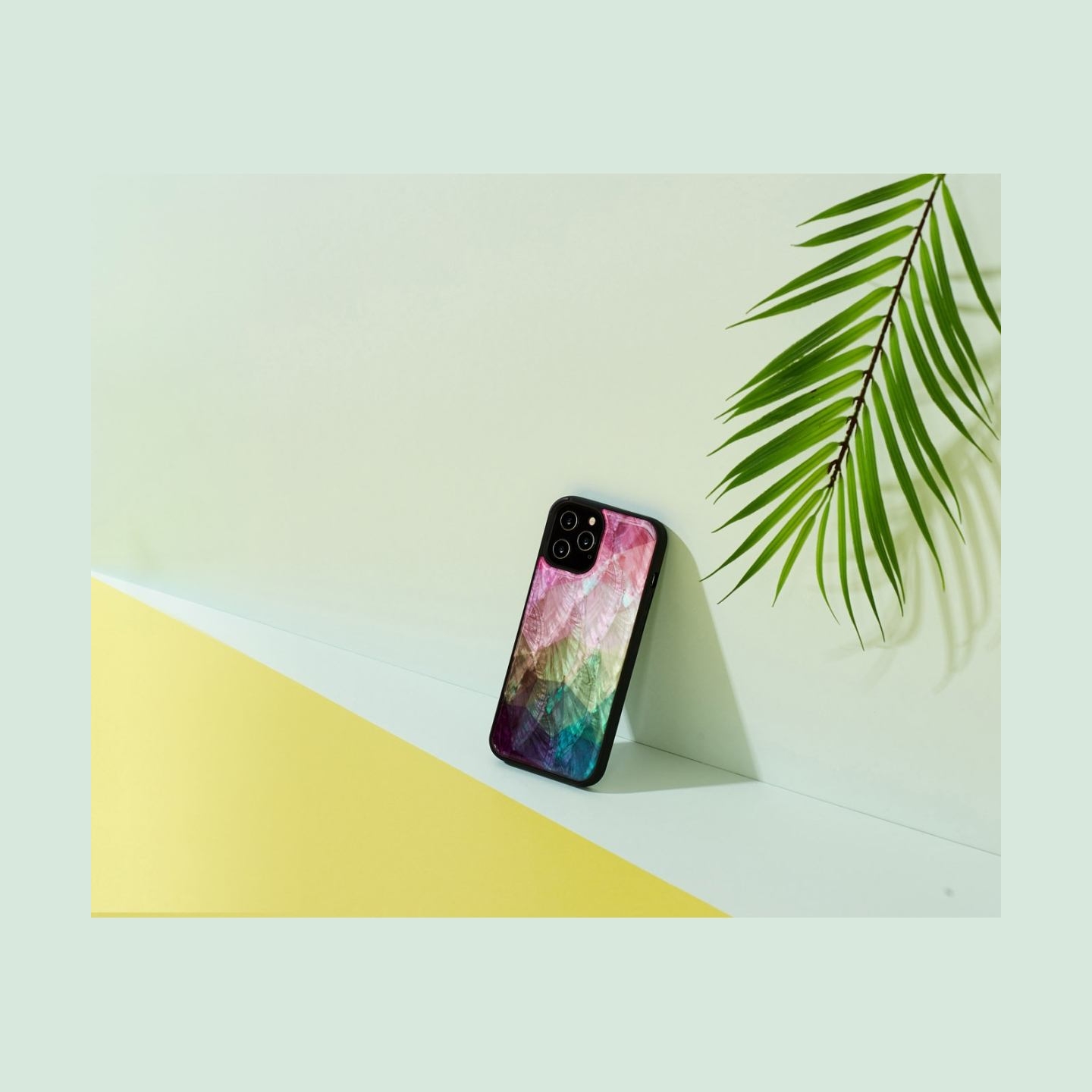 Ikins case for Apple iPhone 12/12 Pro water flower black