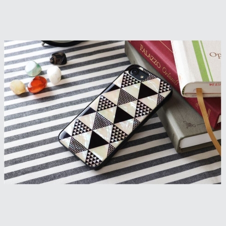 Ikins case for Apple iPhone 8/7 pyramid black