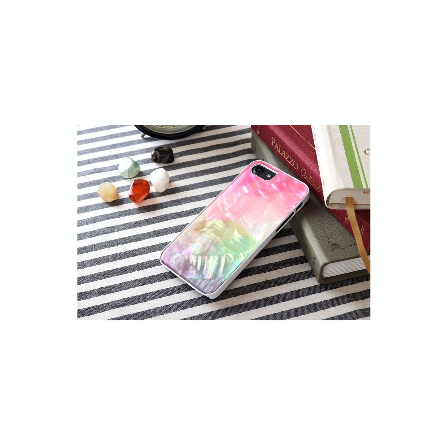 Ikins case for Apple iPhone 8/7 water flower white