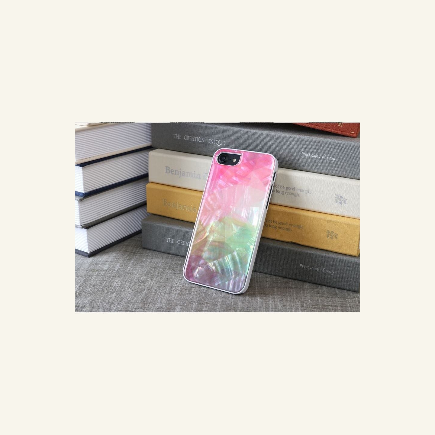 Ikins case for Apple iPhone 8/7 water flower white