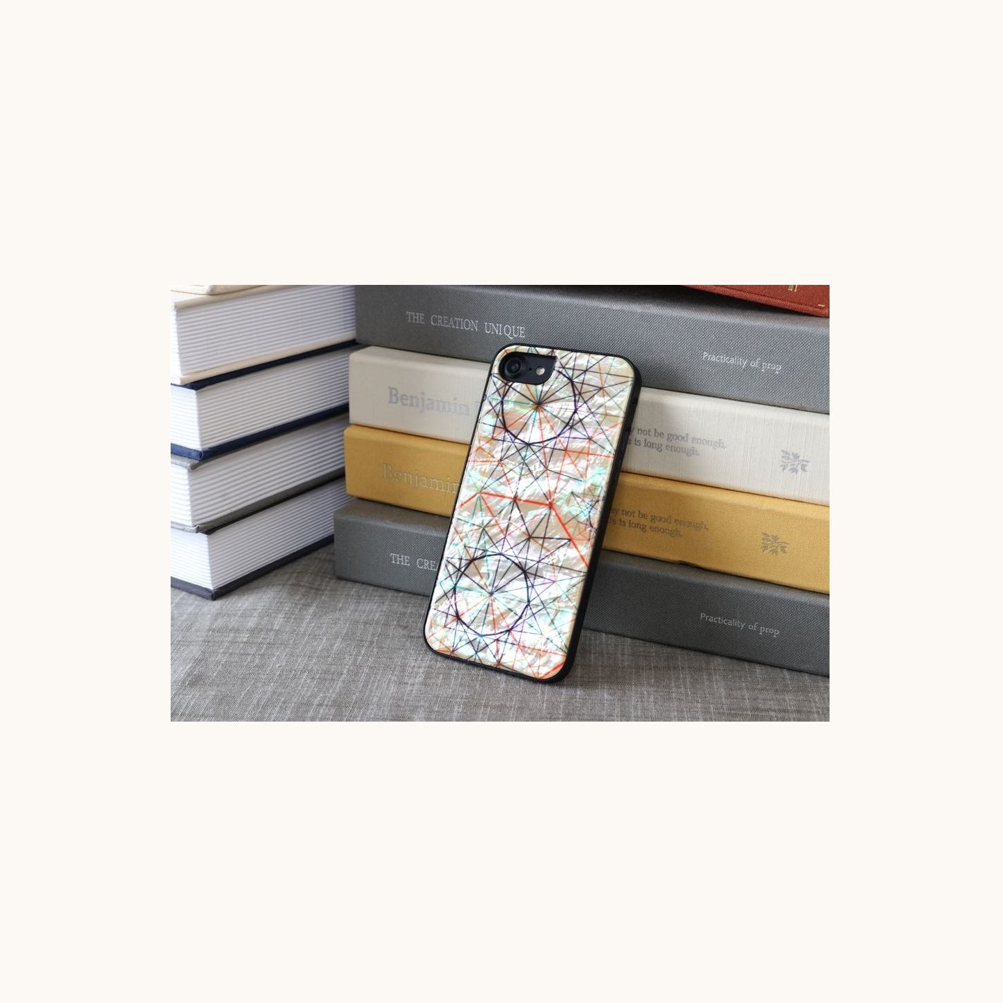 Ikins case for Apple iPhone 8/7 artist black