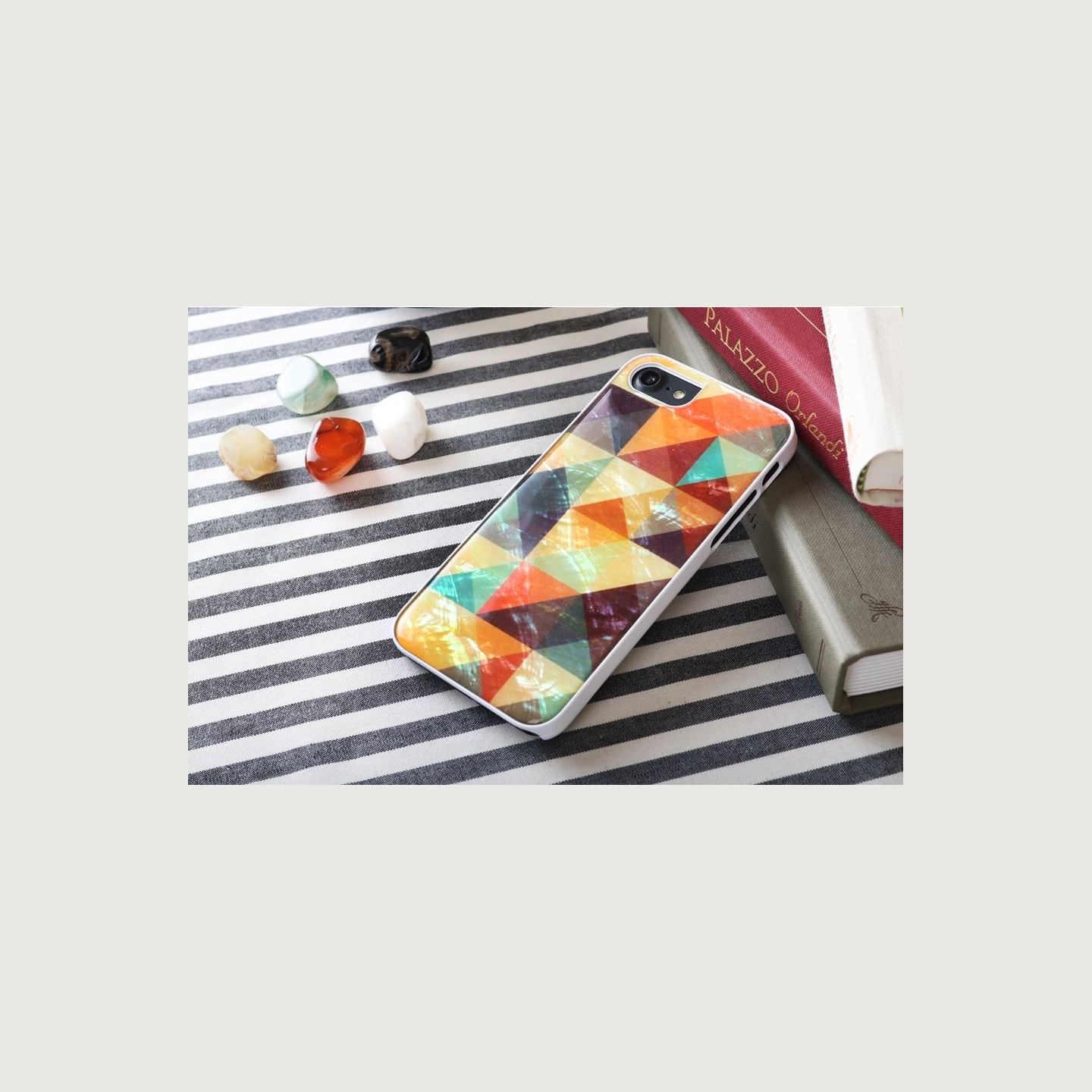 Ikins case for Apple iPhone 8/7 mosaic white