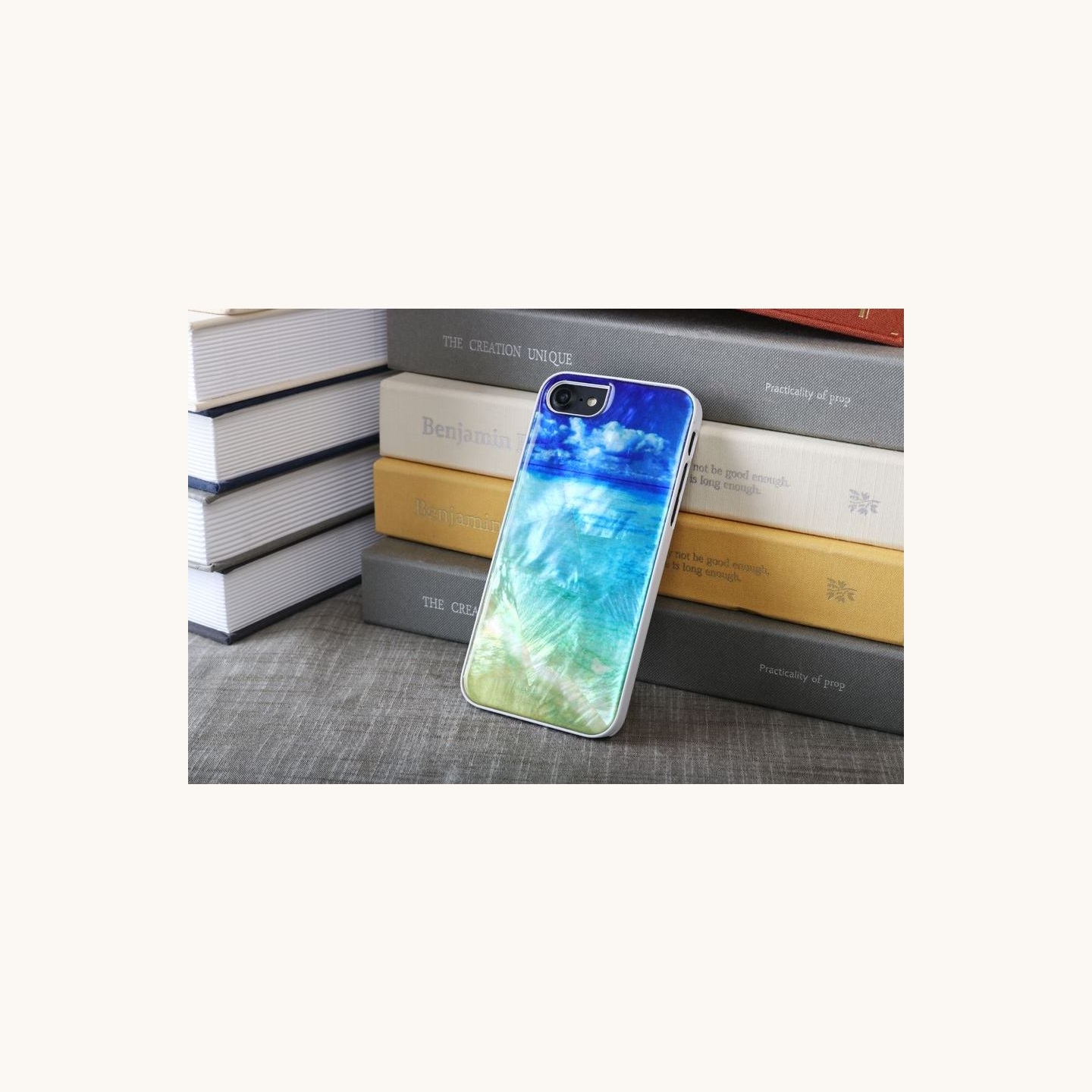 Ikins case for Apple iPhone 8/7 beach white