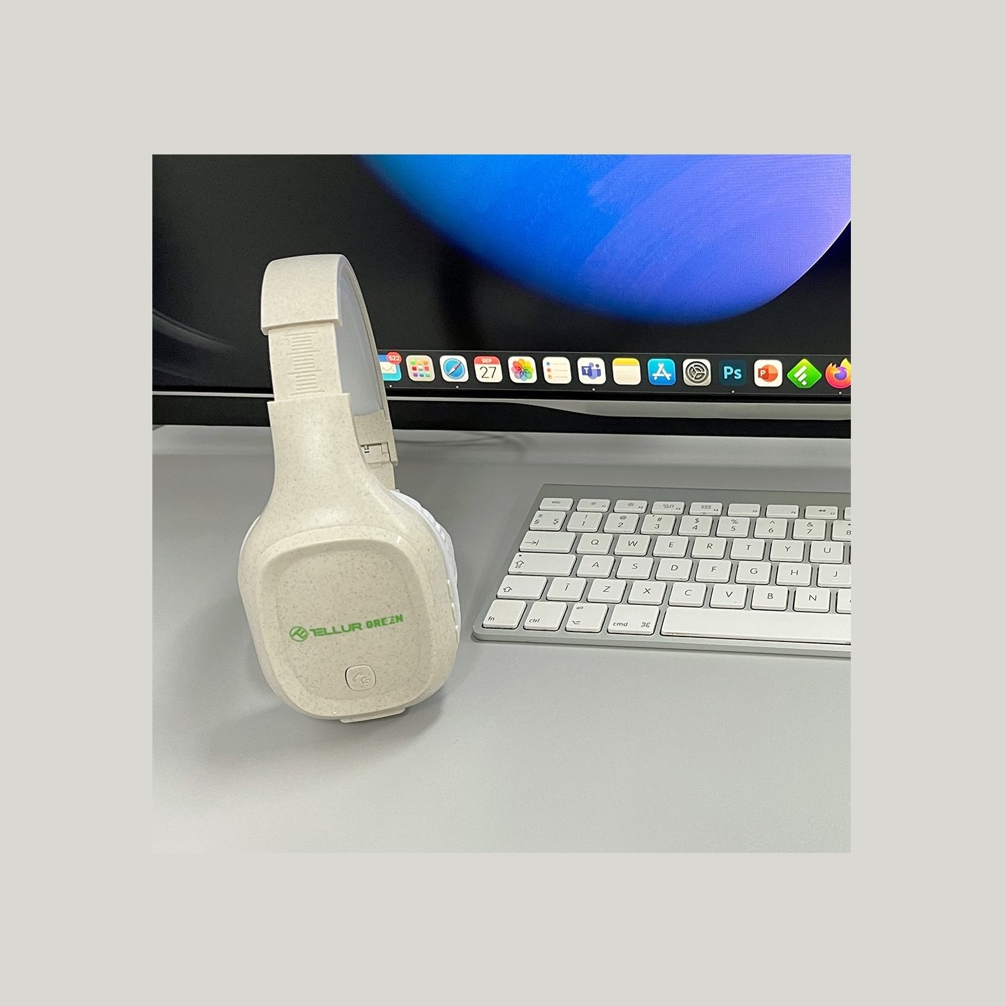 Tellur Green Bluetooth Over-Ear Headphones Pulse Foldable Cream