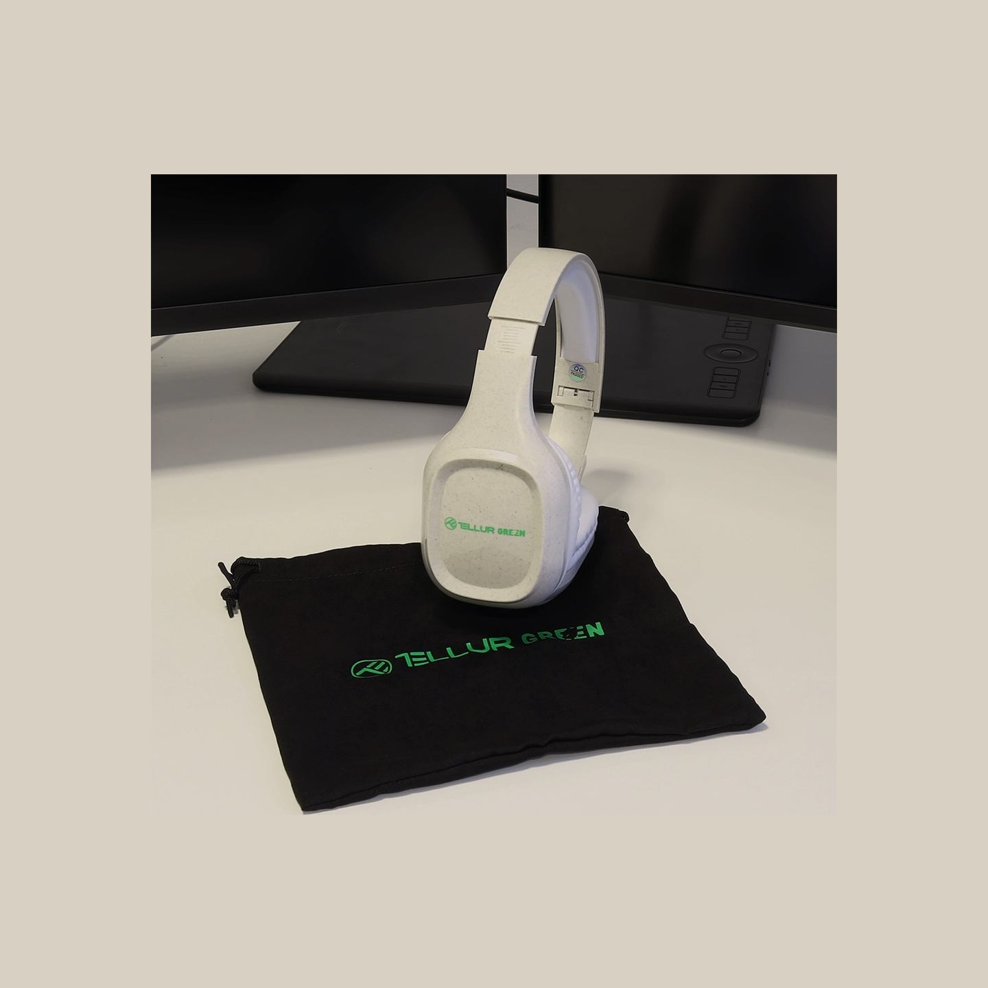 Tellur Green Bluetooth Over-Ear Headphones Pulse Foldable Cream