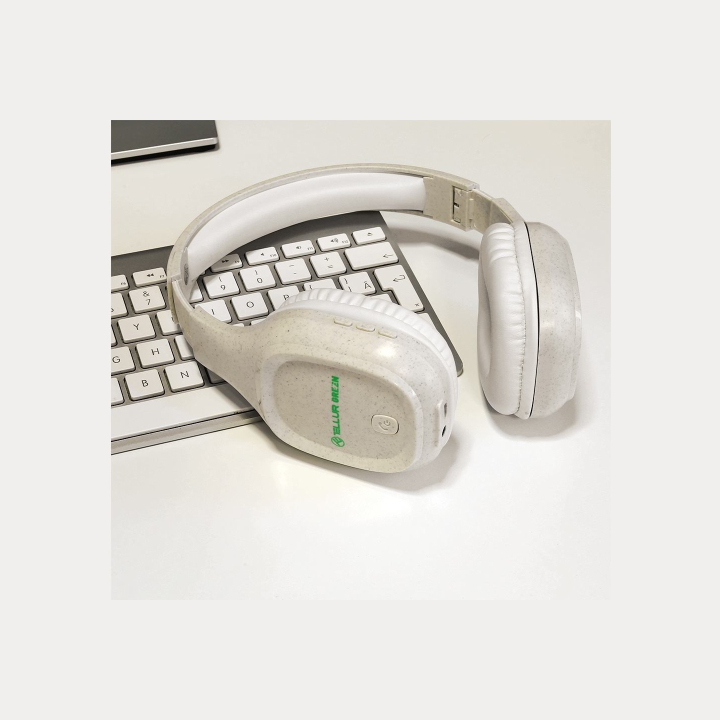 Tellur Green Bluetooth Over-Ear Headphones Pulse Foldable Cream