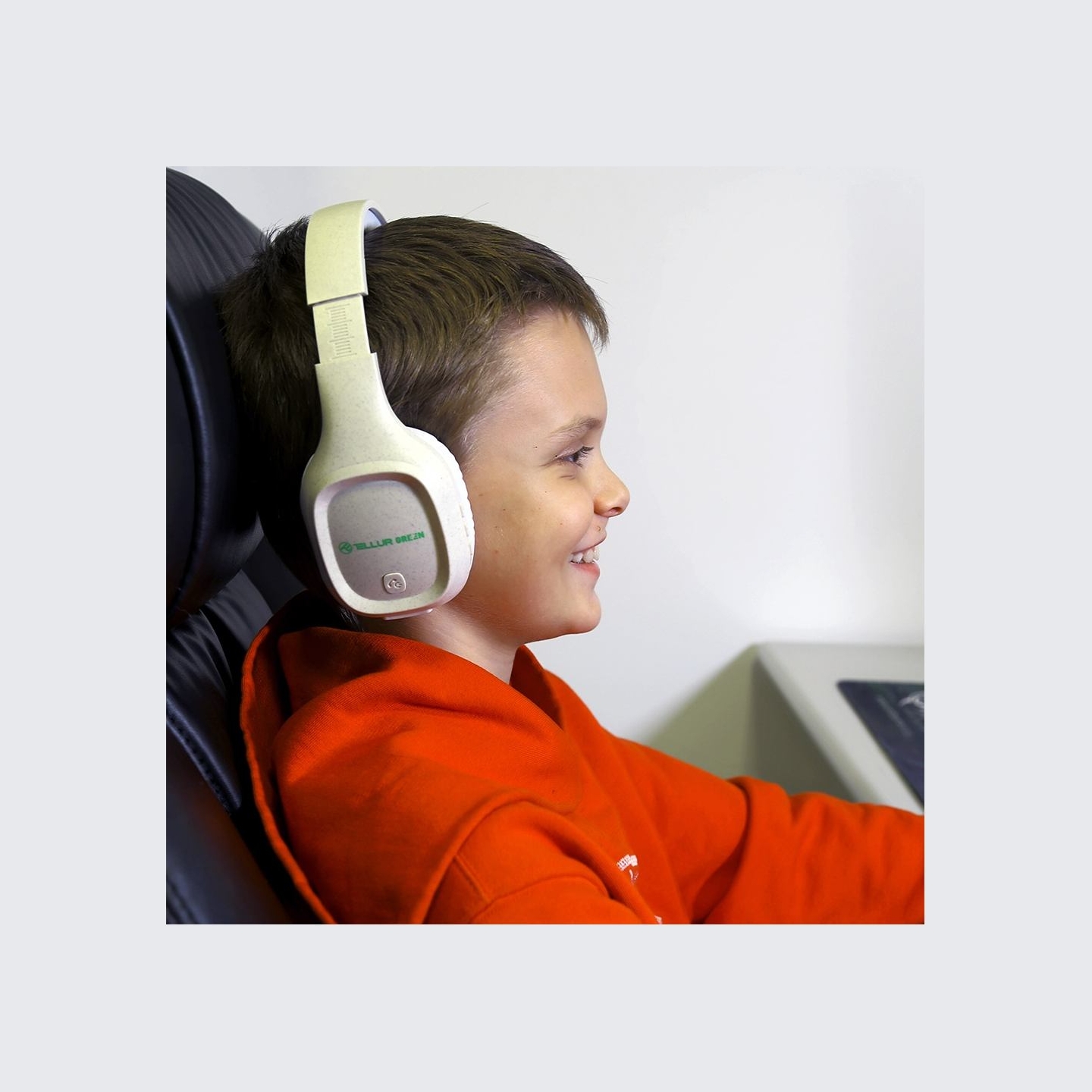 Tellur Green Bluetooth Over-Ear Headphones Pulse Foldable Cream
