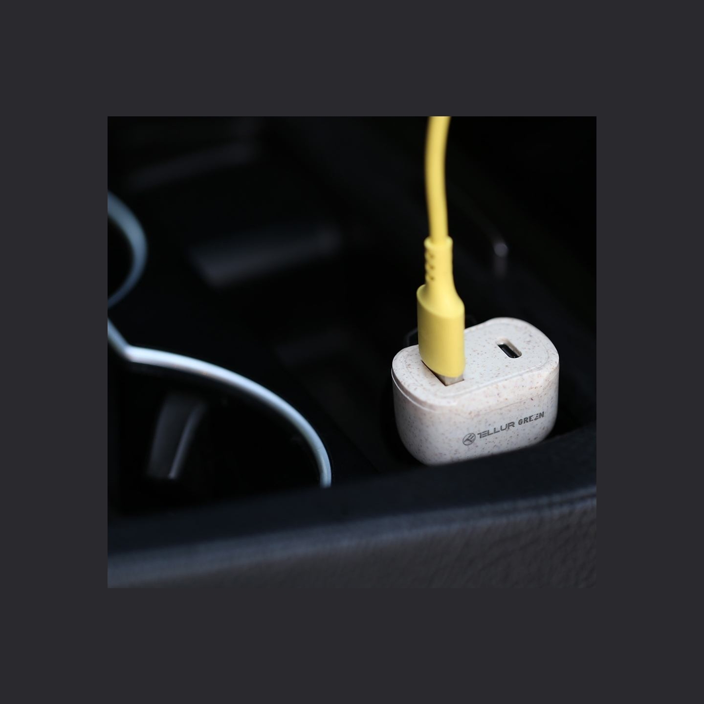 Tellur Green car charger, 36W, 6A (PD18W + QC3.0) cream