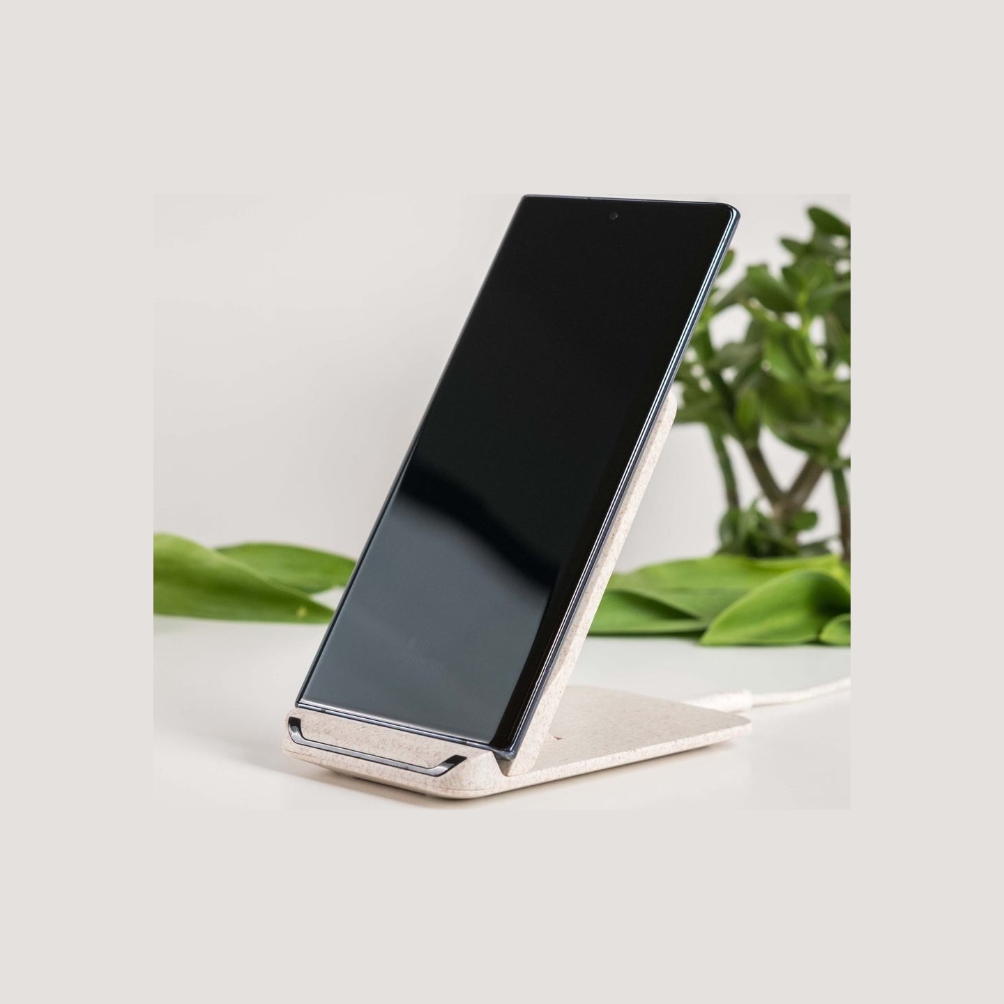 Tellur Green Qi wireless fast desk charger, 15W, Cream