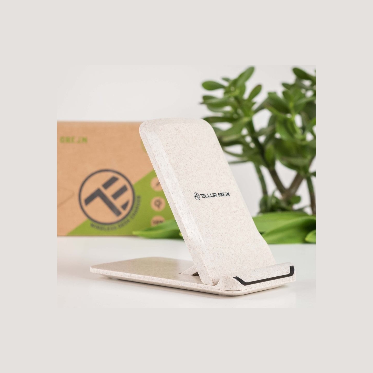 Tellur Green Qi wireless fast desk charger, 15W, Cream